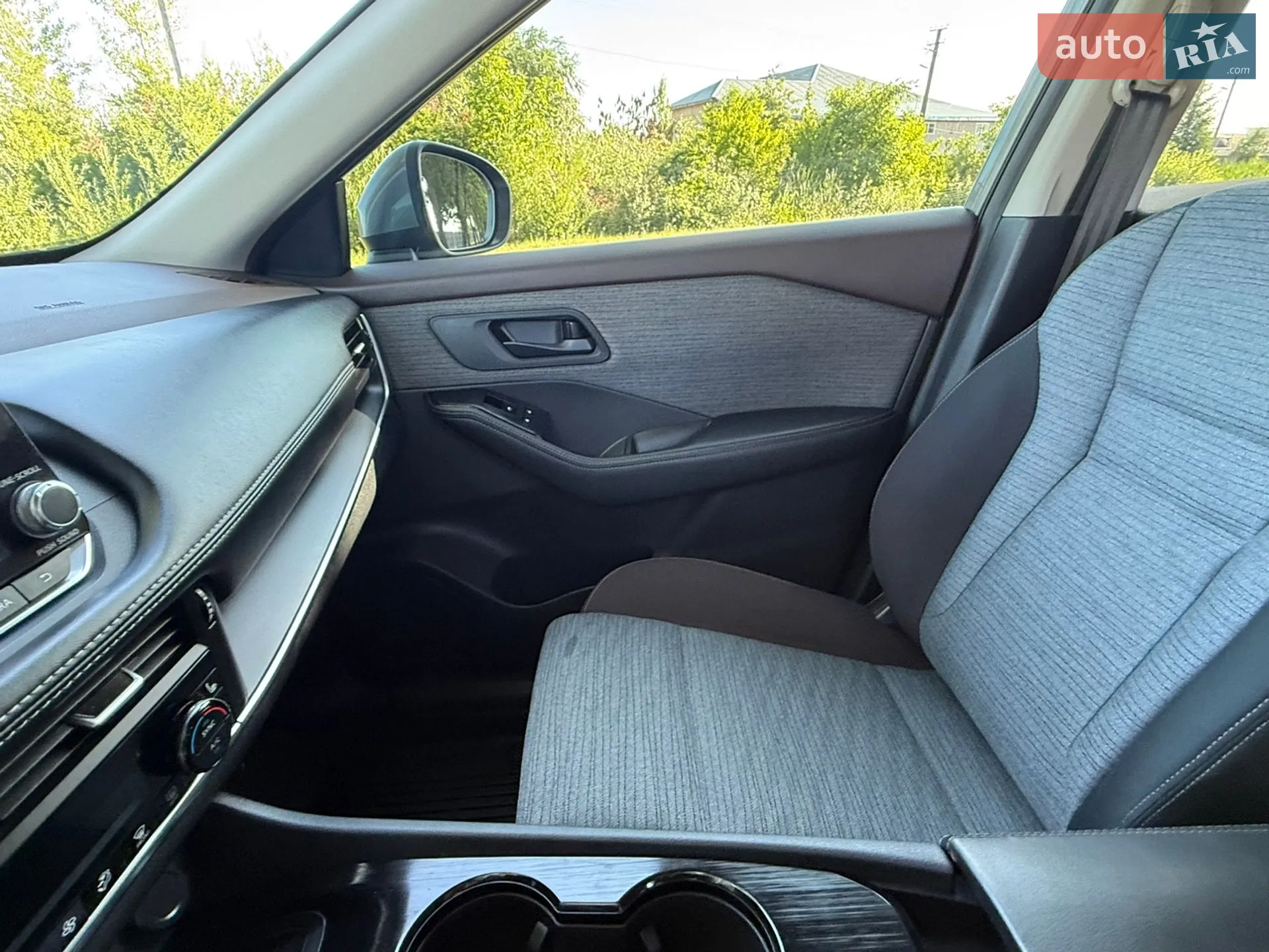 2021 Nissan Rogue - мініатюра 20