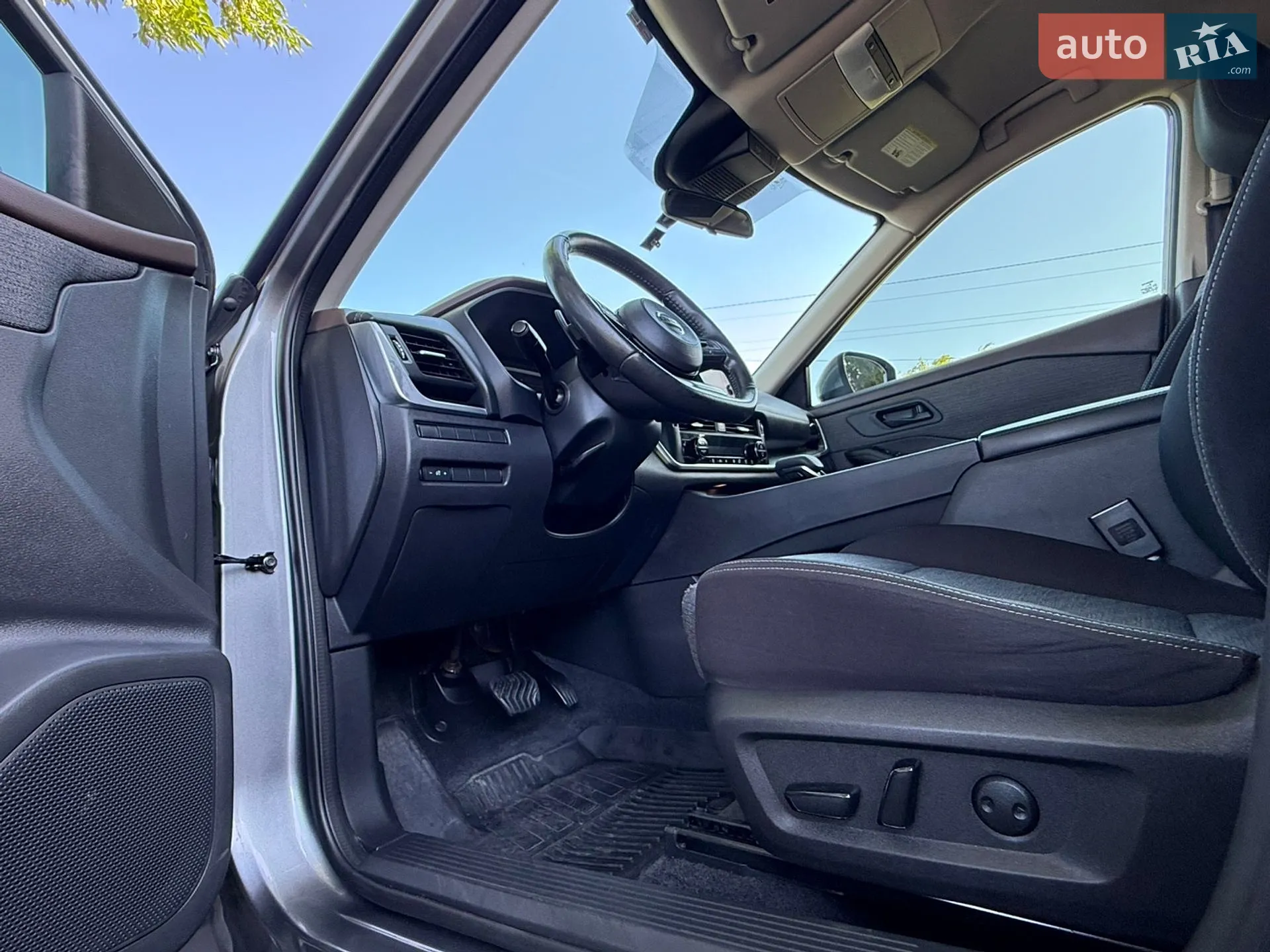 2021 Nissan Rogue - мініатюра 25