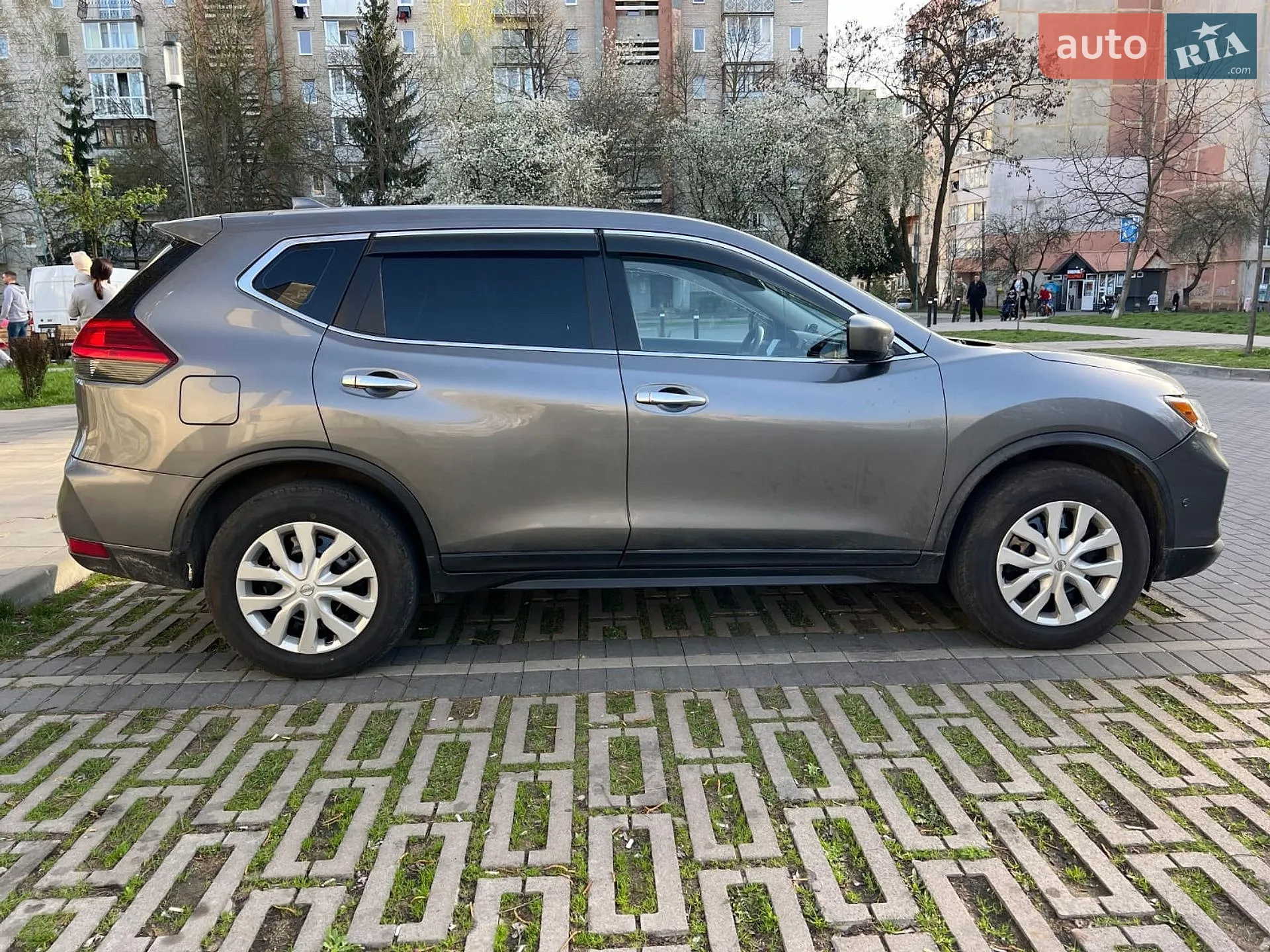 2017 Nissan Rogue - мініатюра 10