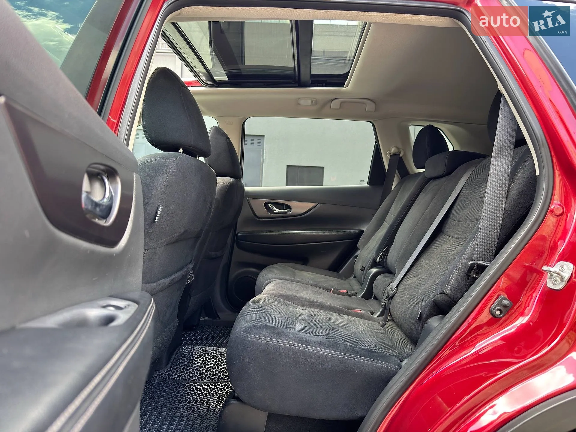 2016 Nissan Rogue - мініатюра 16