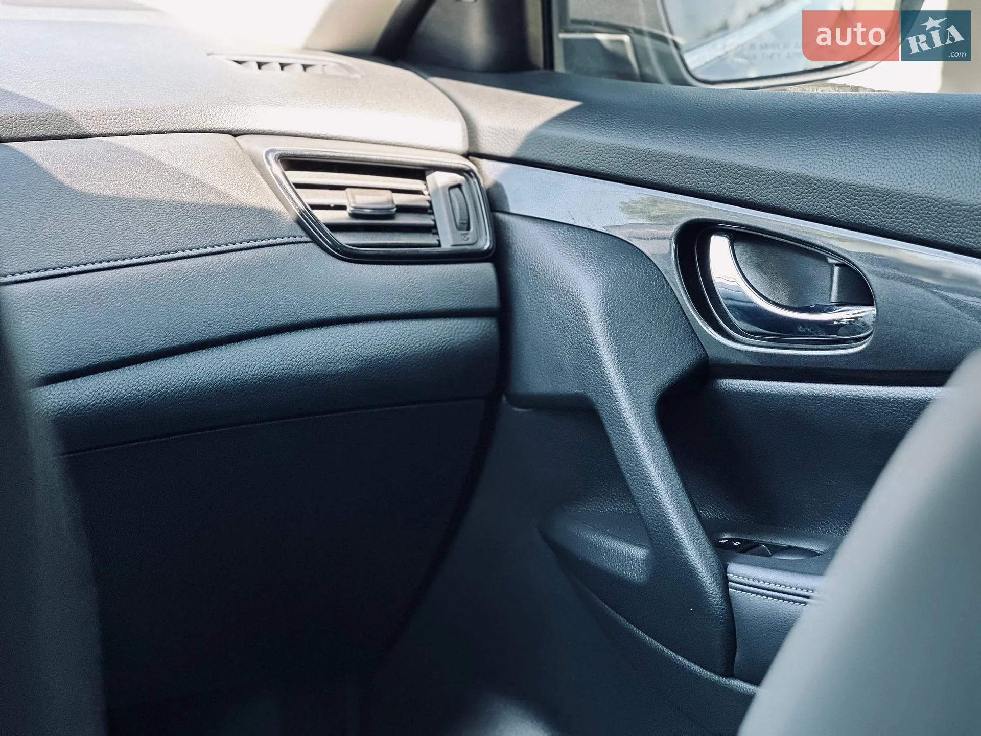 2019 Nissan Rogue - мініатюра 31