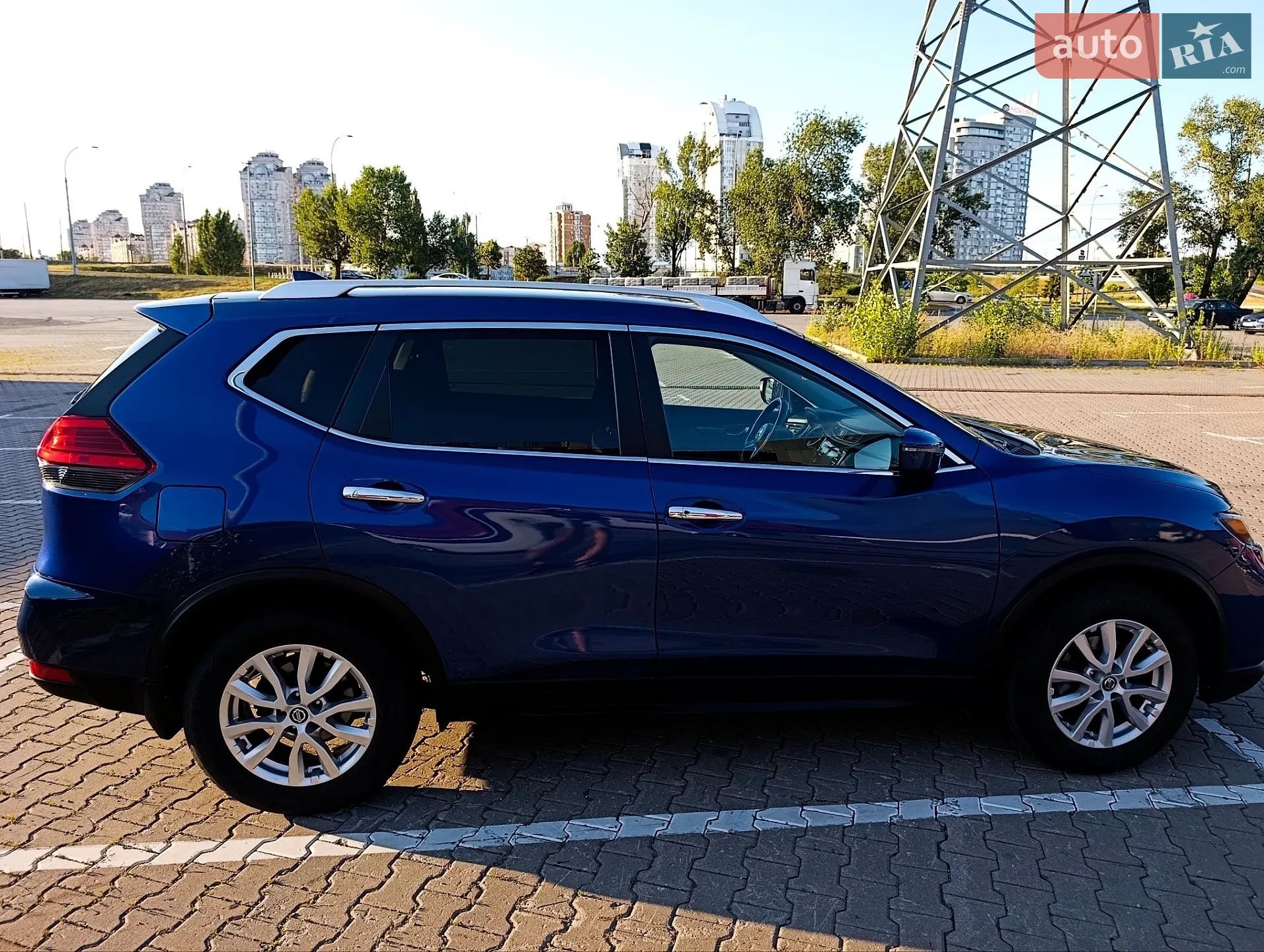 2017 Nissan Rogue - мініатюра 4