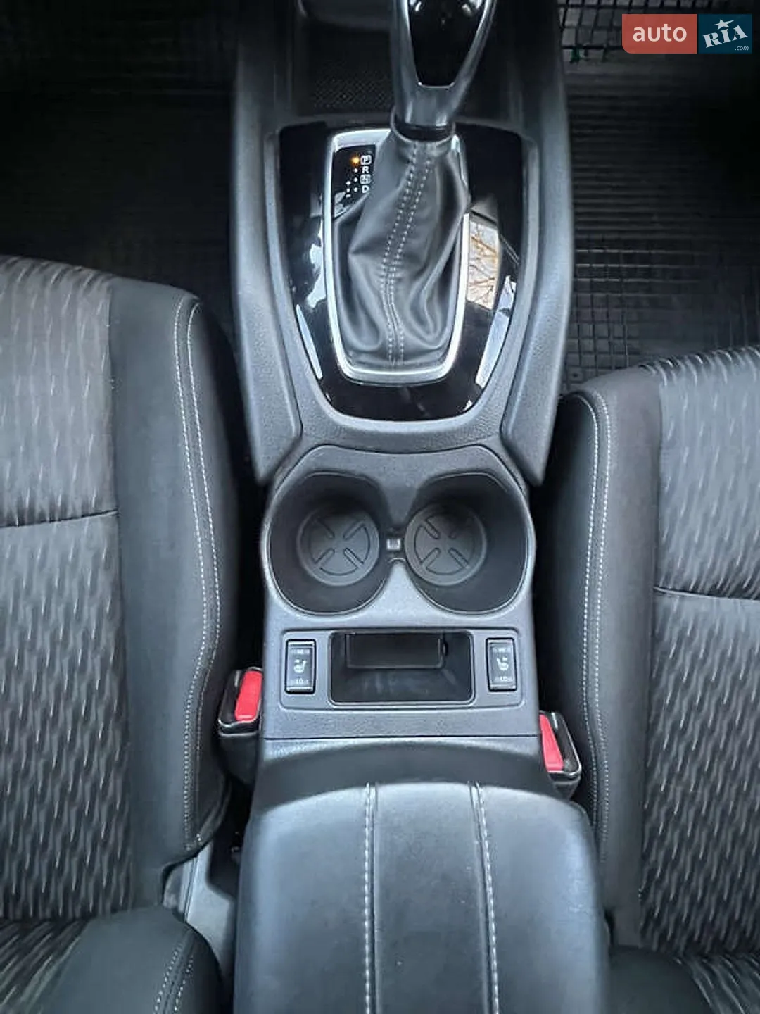 2019 Nissan Rogue - мініатюра 13