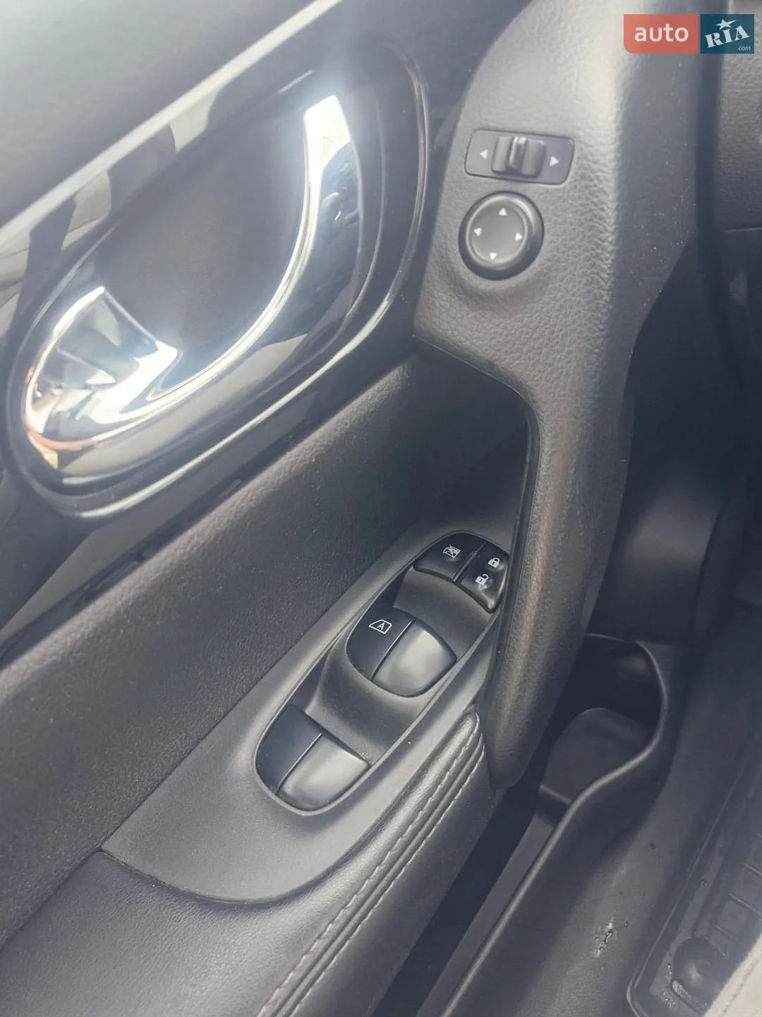 2019 Nissan Rogue - мініатюра 24