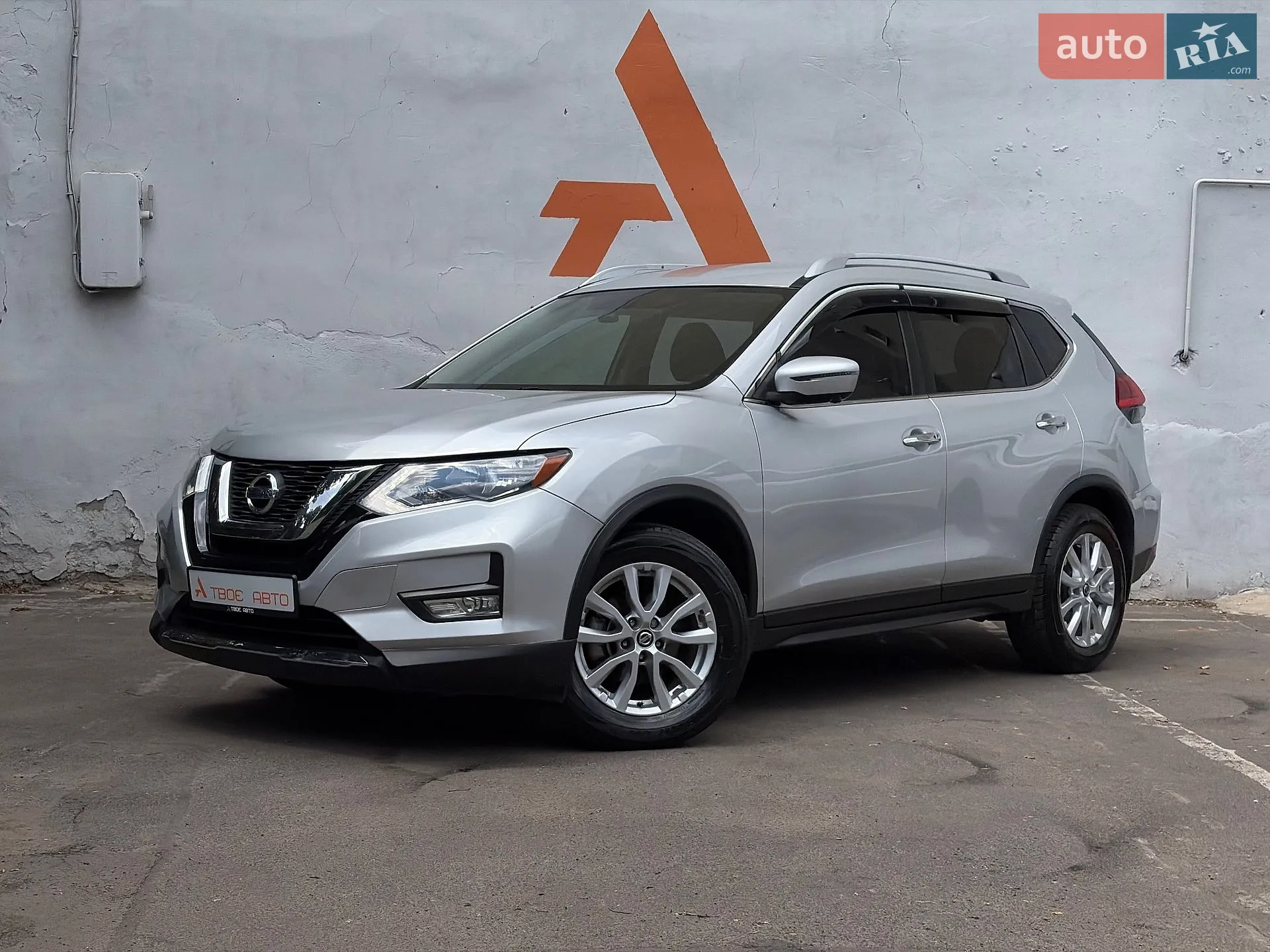 2017 Nissan Rogue - фото 1