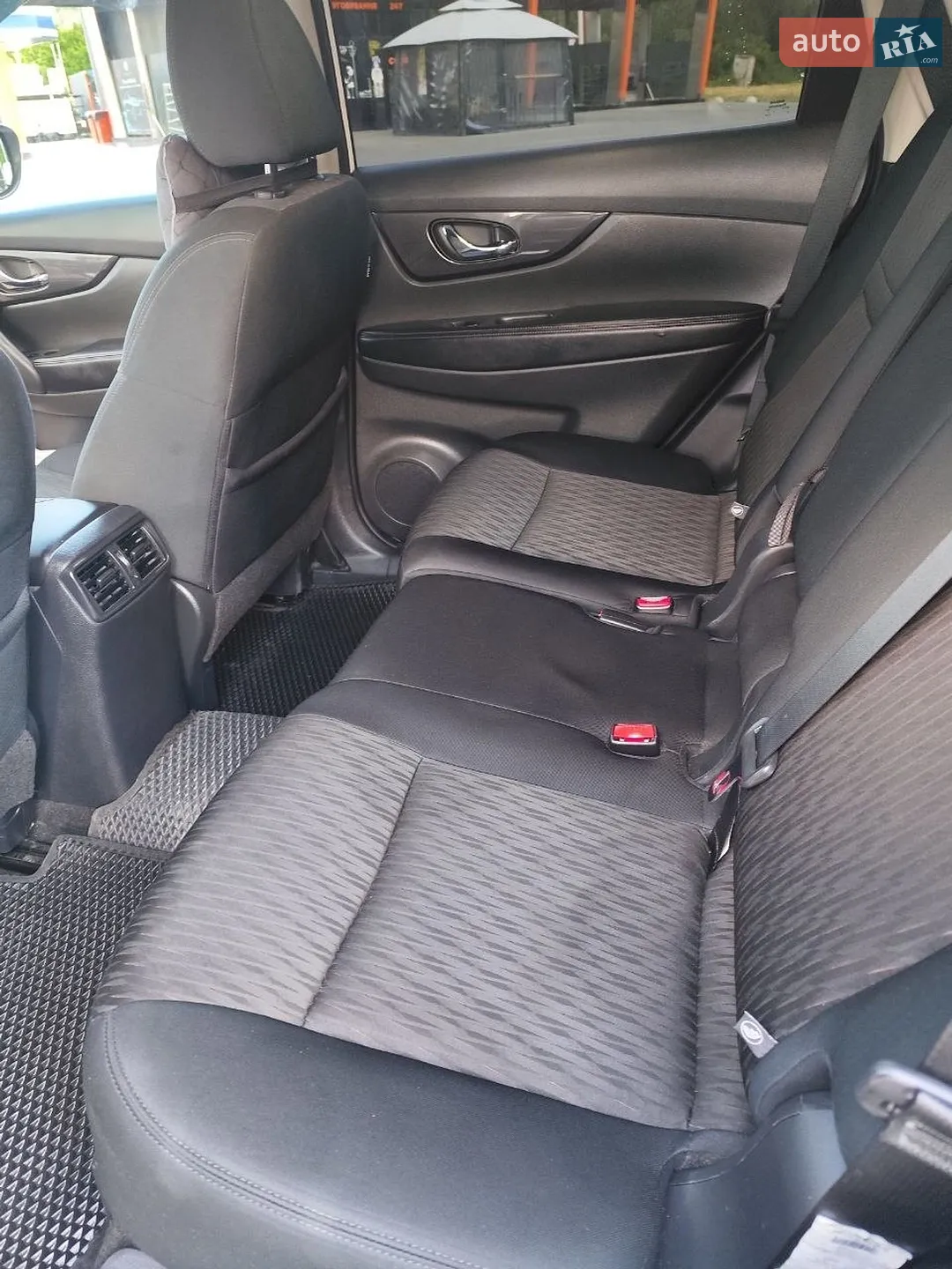 2016 Nissan Rogue - мініатюра 11