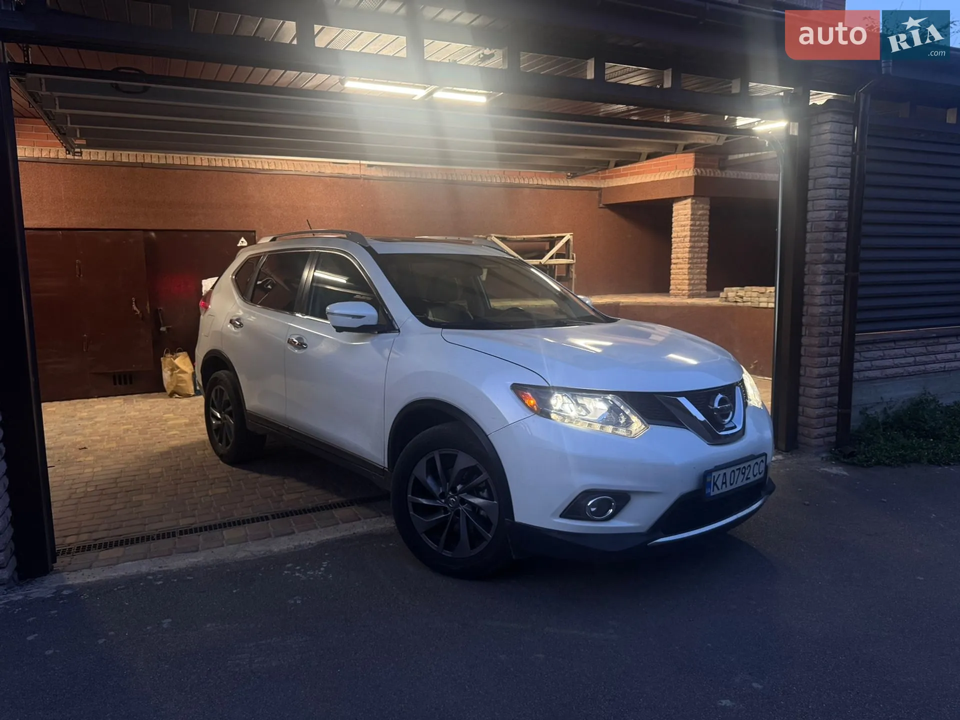 2016 Nissan Rogue - мініатюра 2