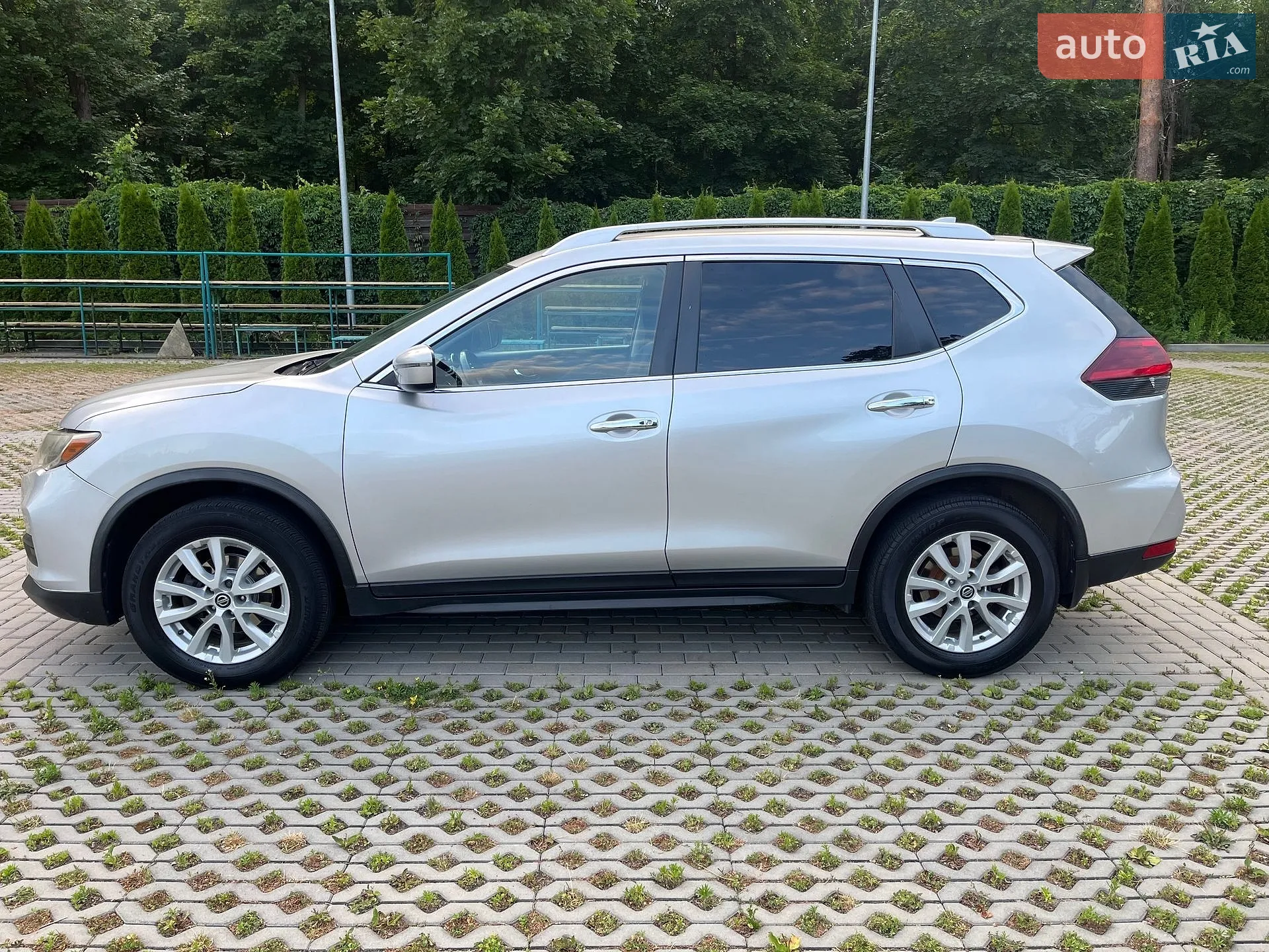 2017 Nissan Rogue - мініатюра 6