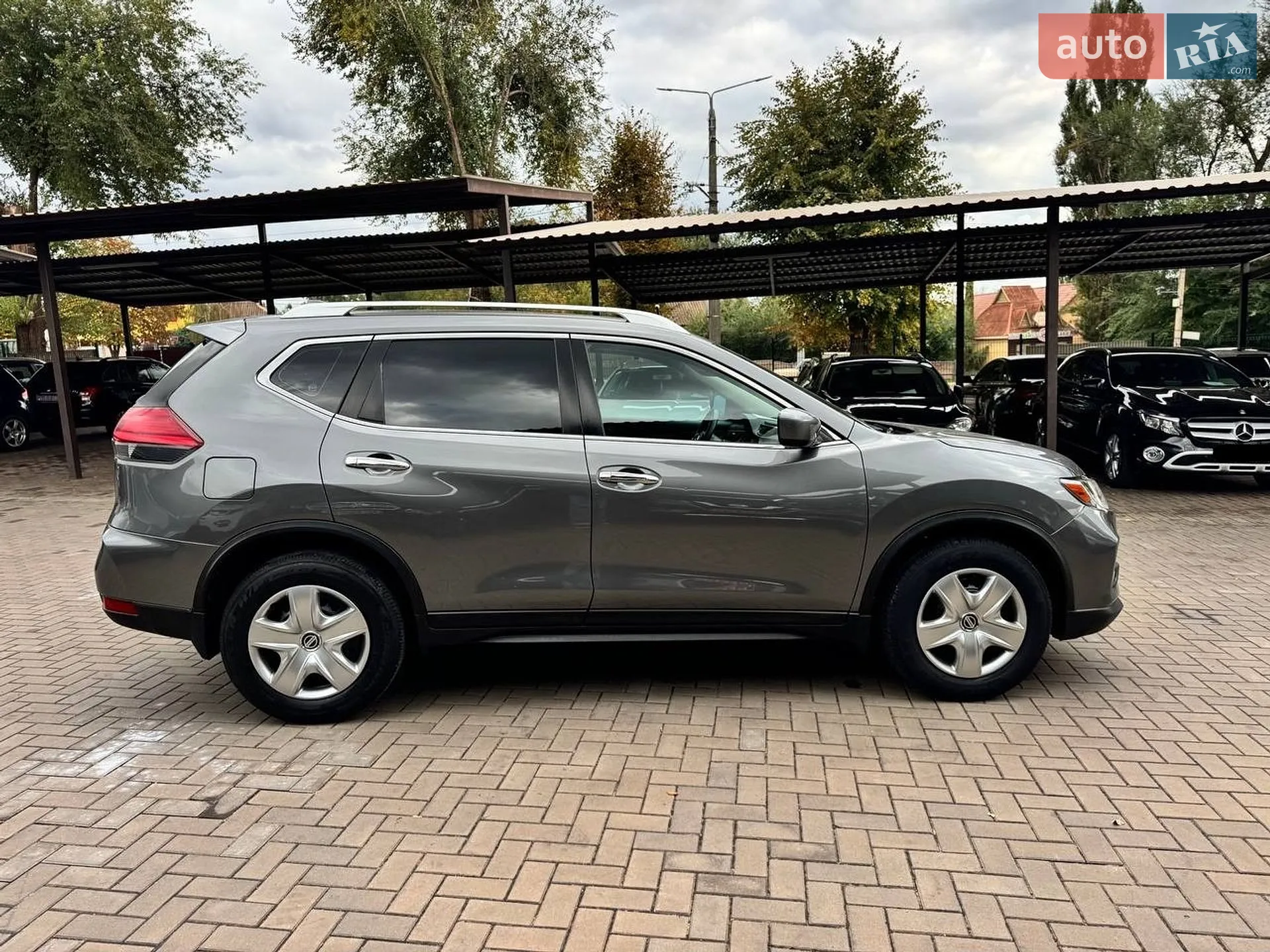 2016 Nissan Rogue - мініатюра 11