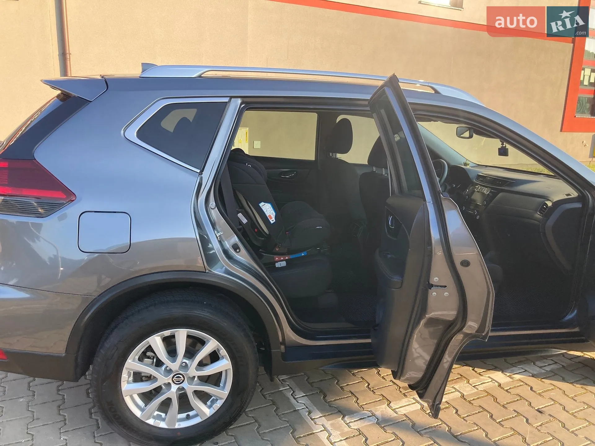 2019 Nissan Rogue - мініатюра 3