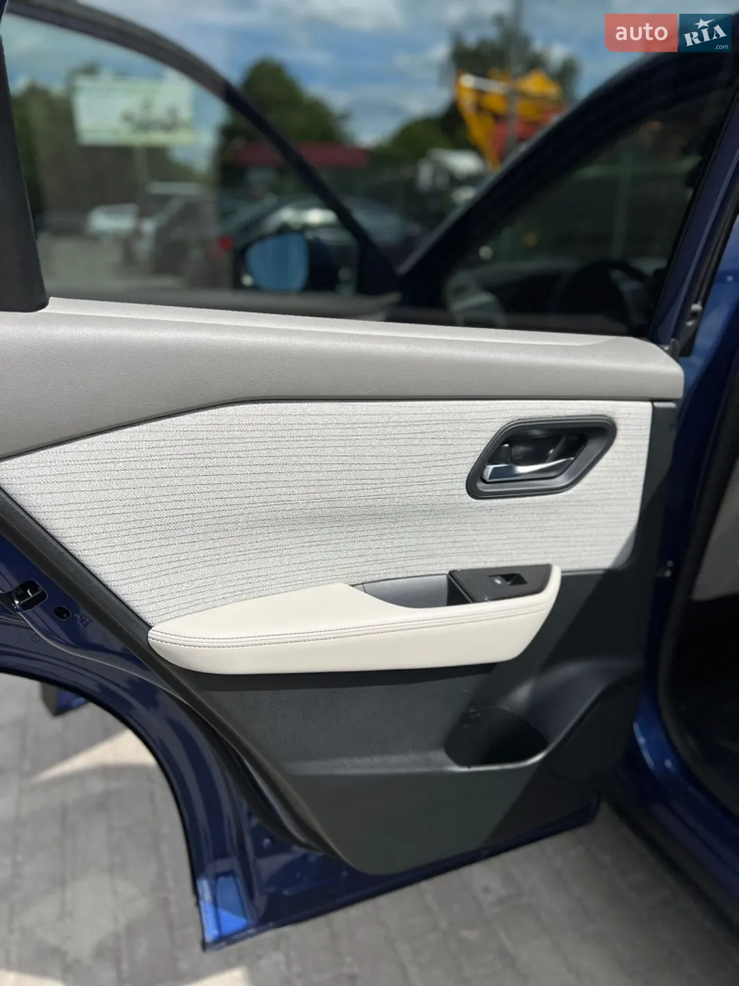 2021 Nissan Rogue - мініатюра 10