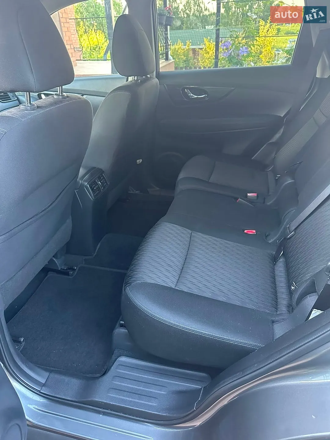 2019 Nissan Rogue - мініатюра 6