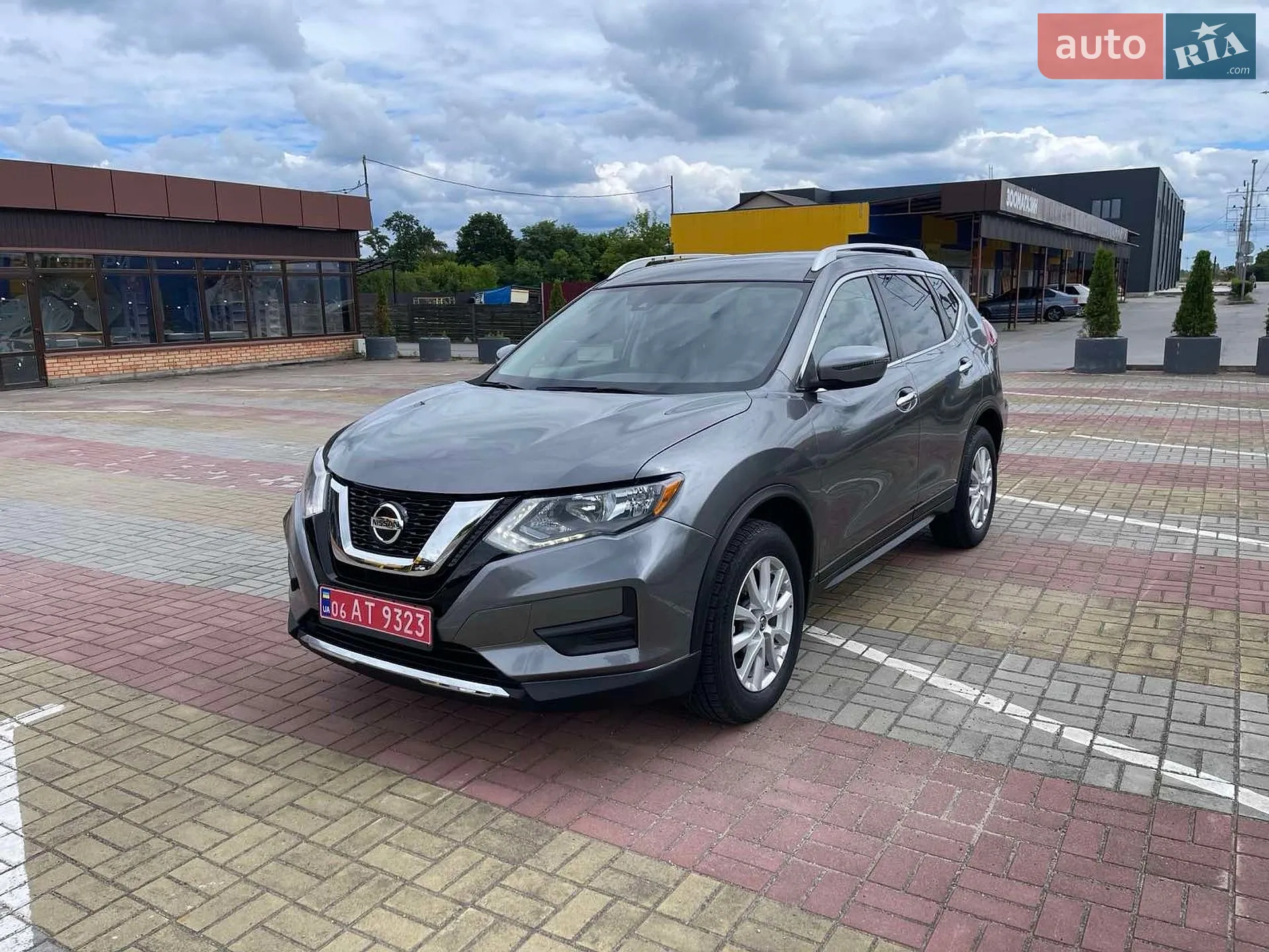 2019 Nissan Rogue - мініатюра 2