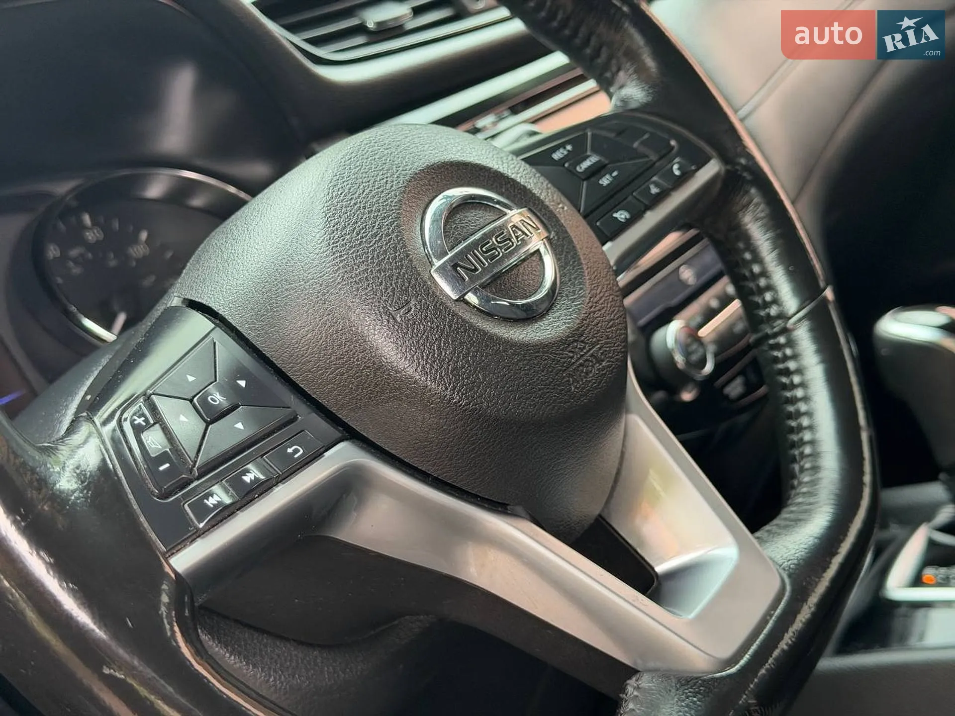 2017 Nissan Rogue - мініатюра 32