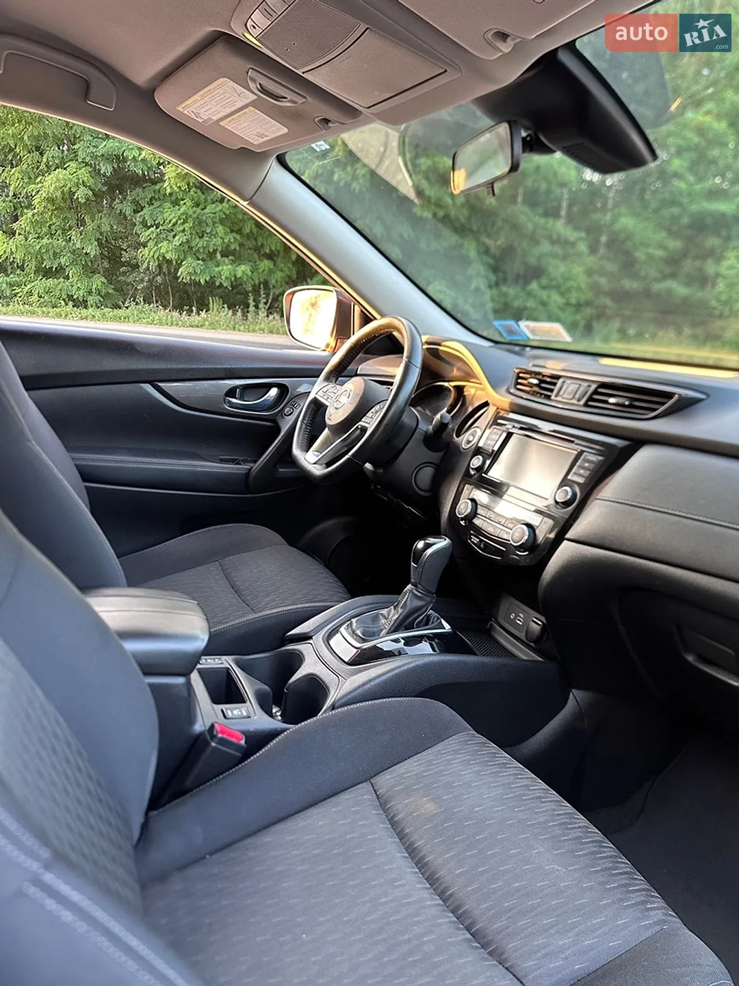 2019 Nissan Rogue - мініатюра 4