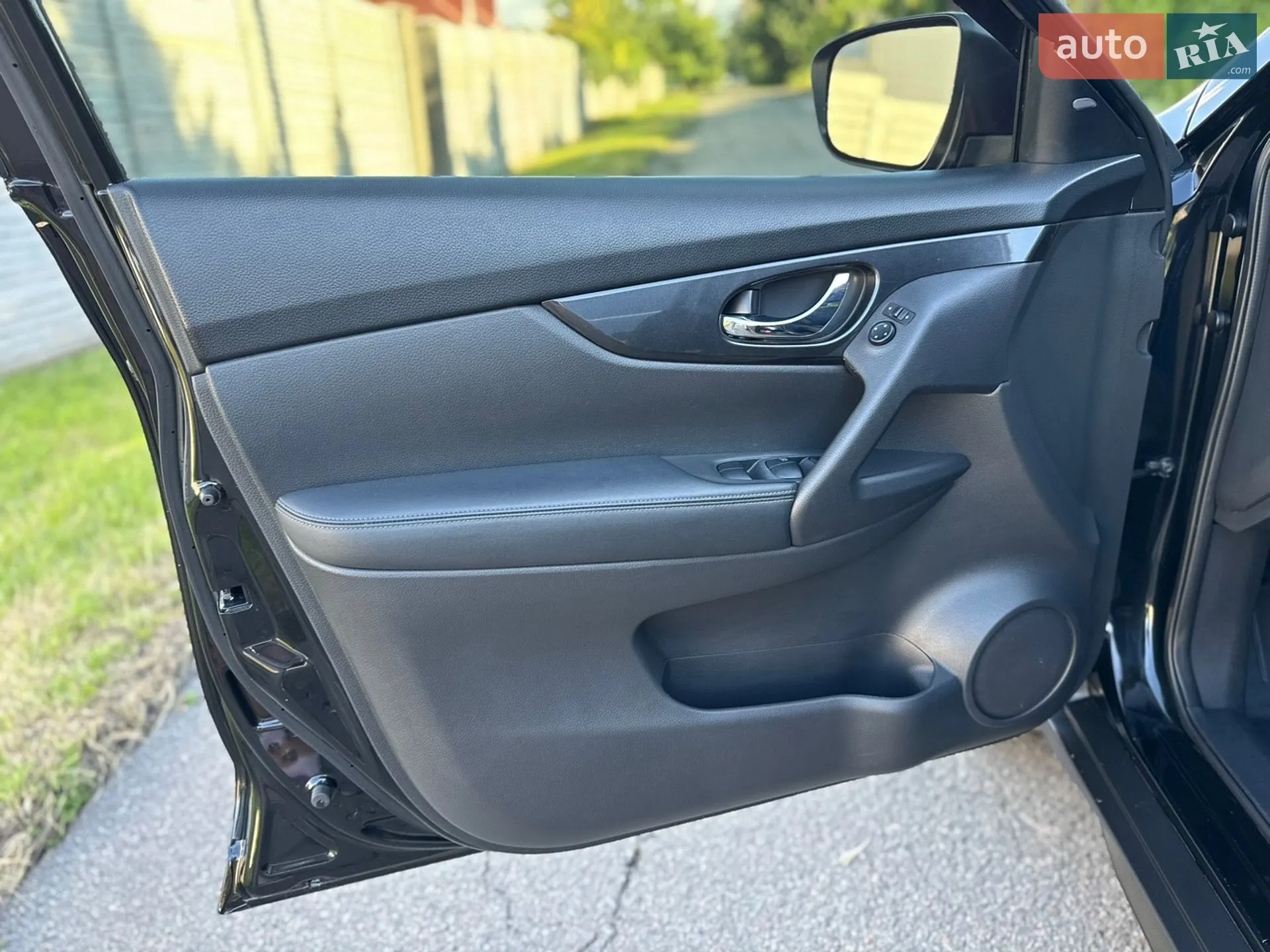 2019 Nissan Rogue - мініатюра 24