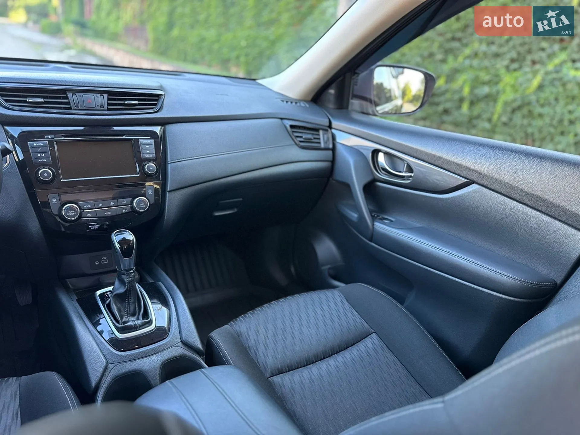 2019 Nissan Rogue - мініатюра 36