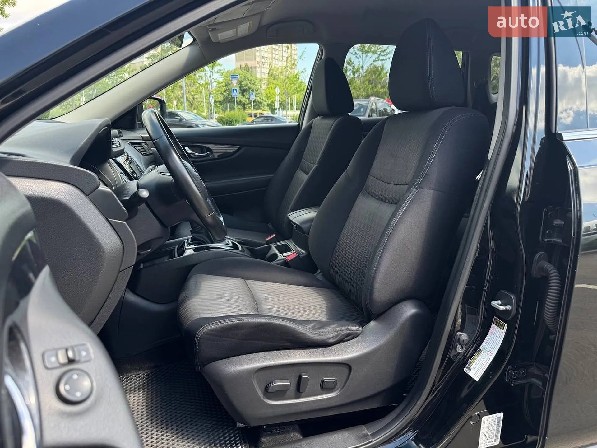 2016 Nissan Rogue - мініатюра 10