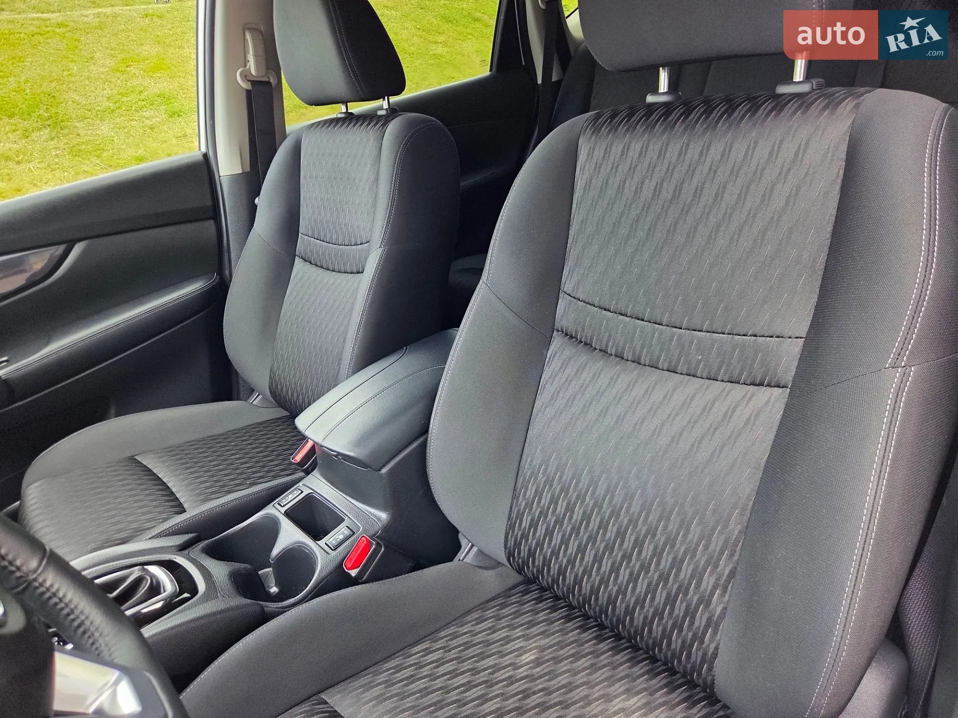 2019 Nissan Rogue - мініатюра 30