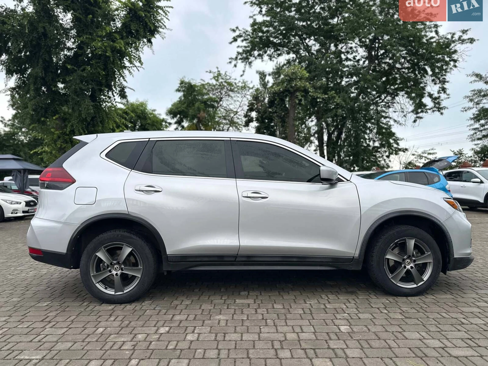 2017 Nissan Rogue - мініатюра 11