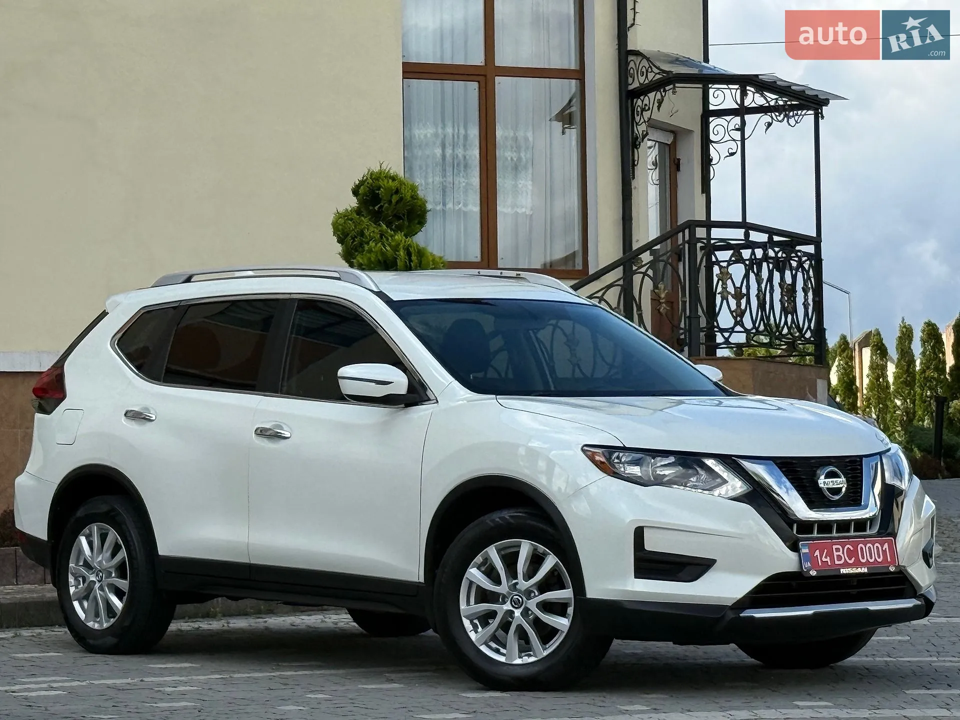 2018 Nissan Rogue - мініатюра 3