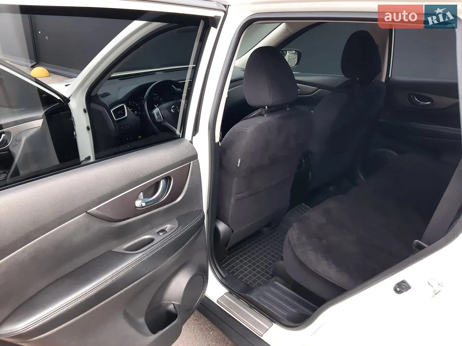 2016 Nissan Rogue - мініатюра 23