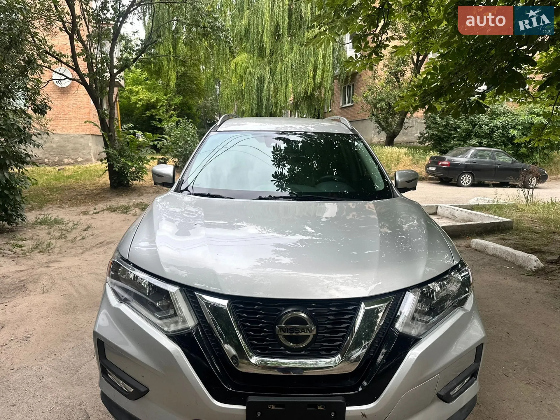 2019 Nissan Rogue - мініатюра 2