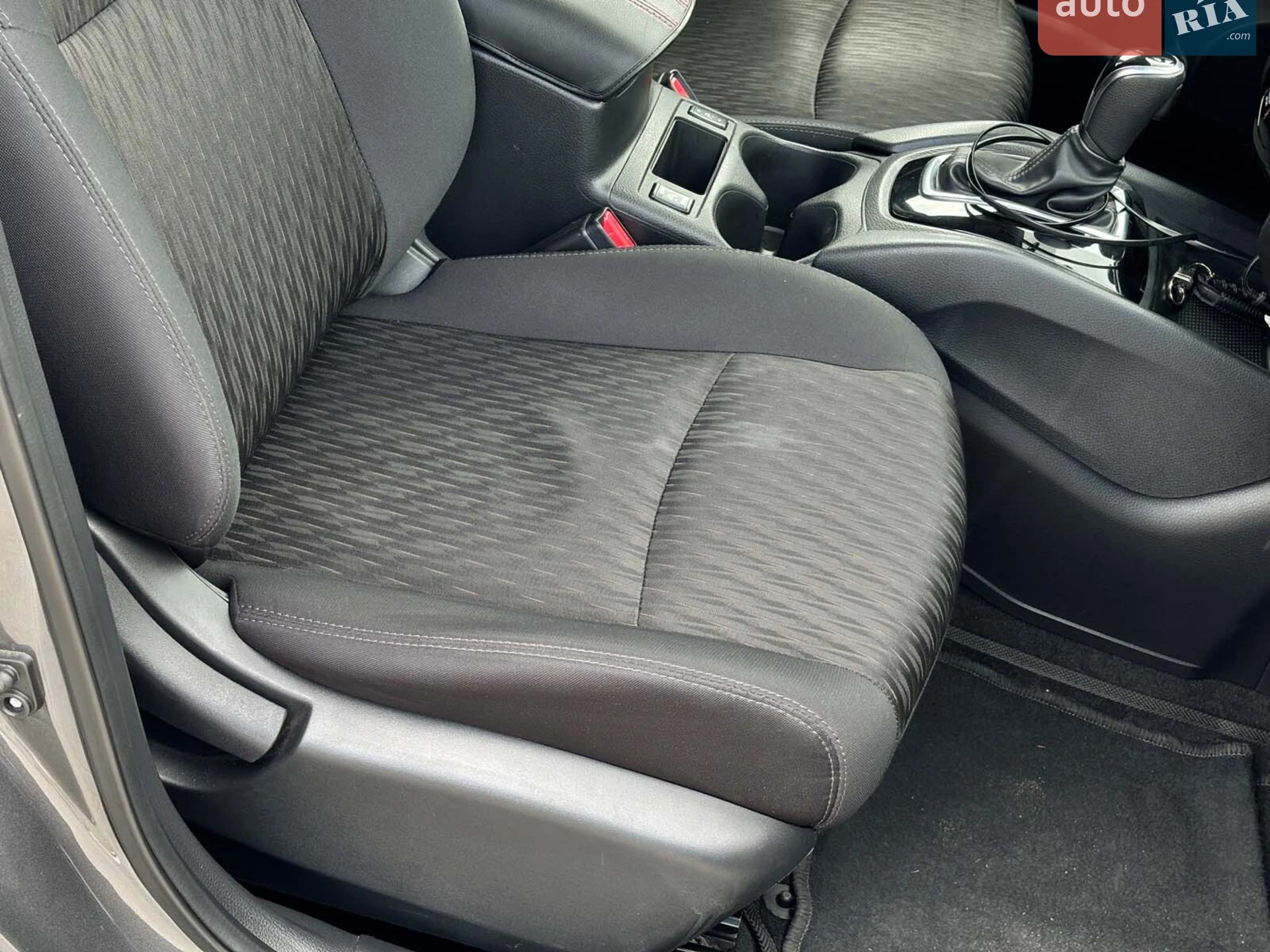 2019 Nissan Rogue - мініатюра 40