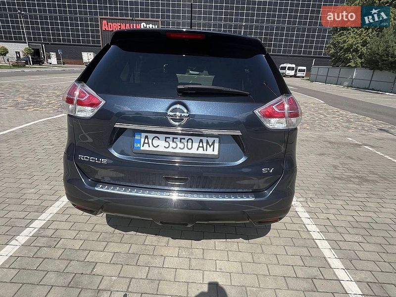 Внедорожник / Кроссовер Nissan Rogue 2015 в Луцке