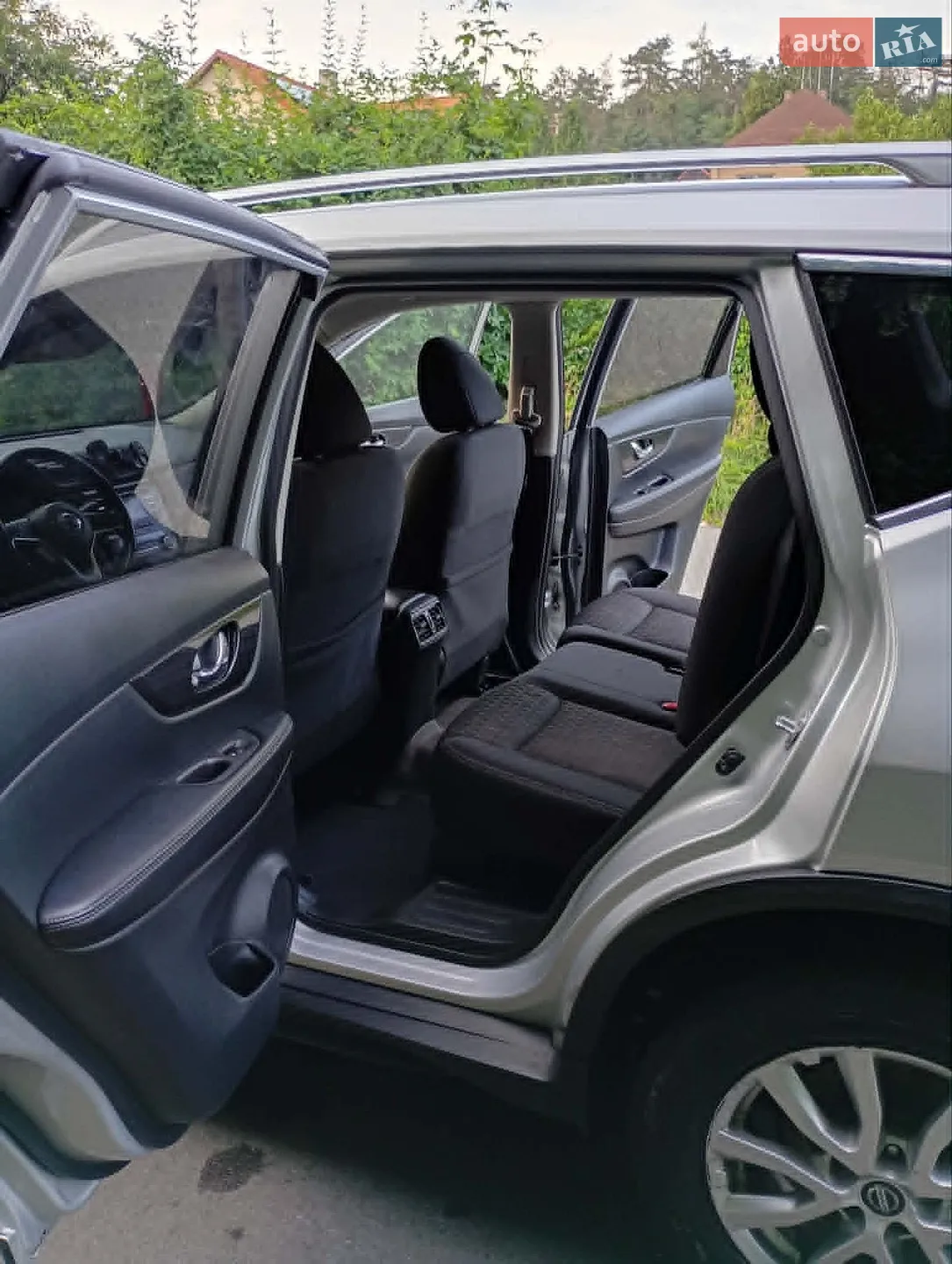 2017 Nissan Rogue - мініатюра 16