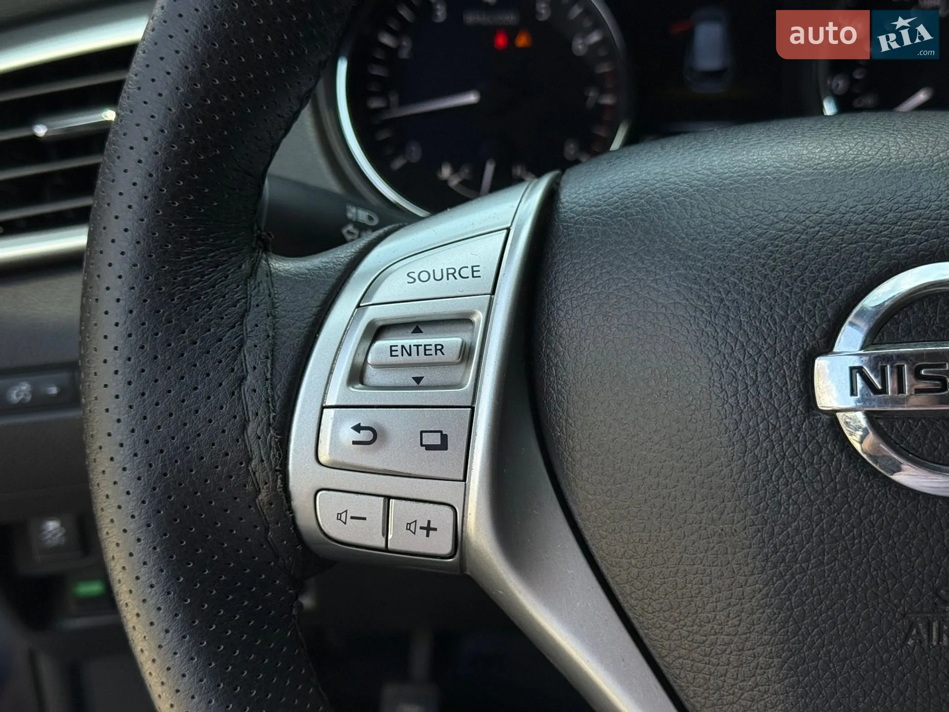 2016 Nissan Rogue - мініатюра 34