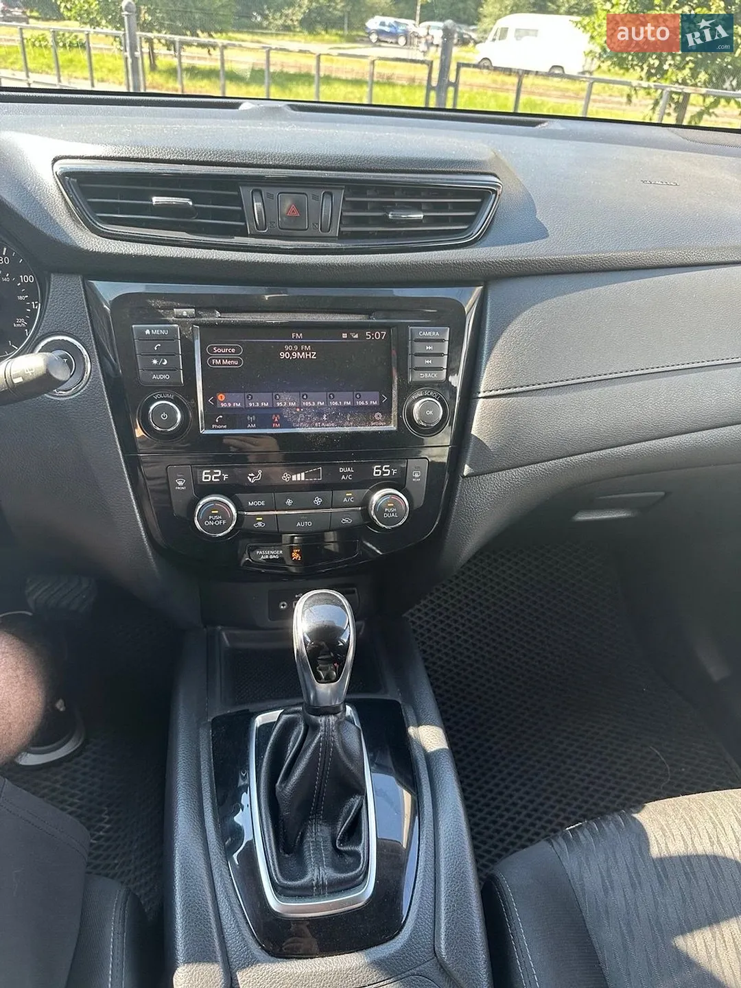 2017 Nissan Rogue - мініатюра 12
