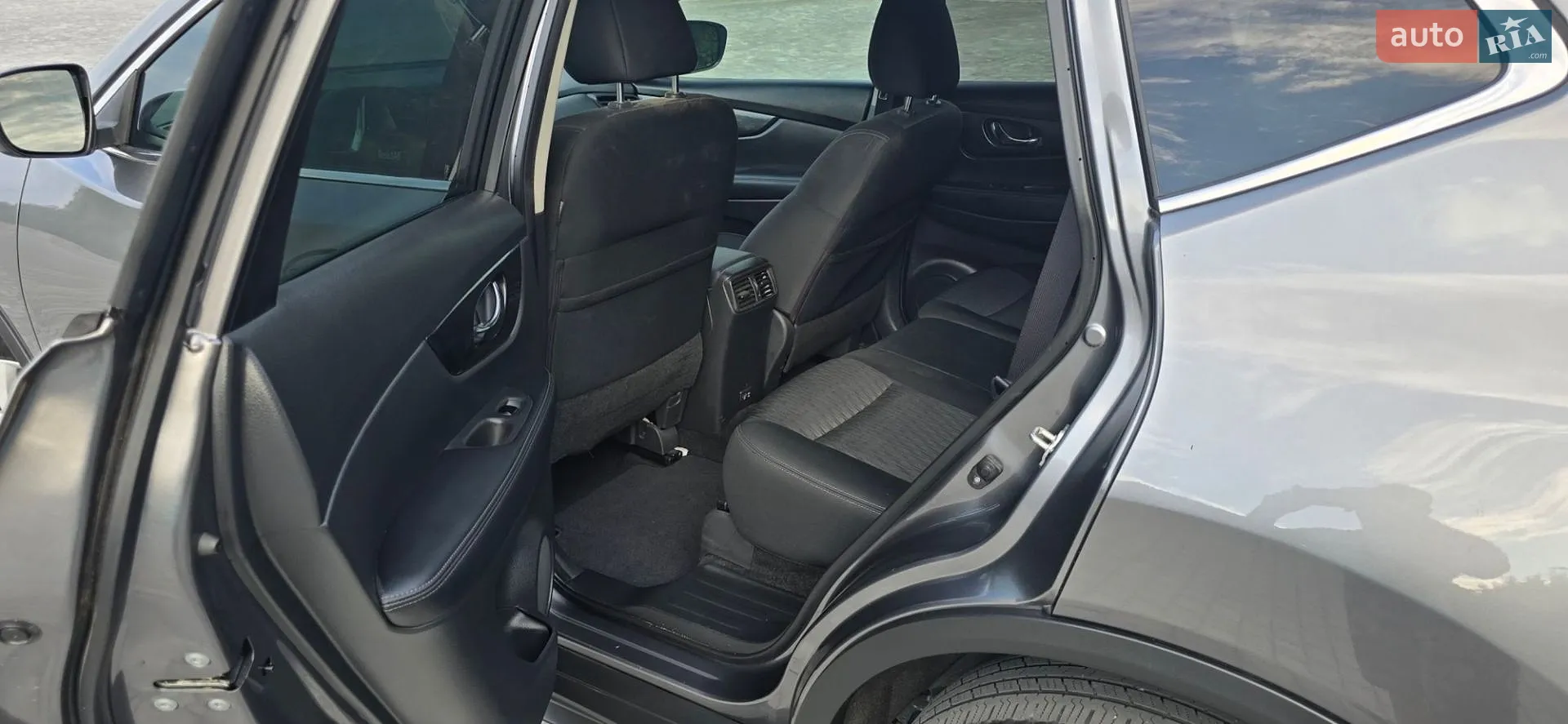 2019 Nissan Rogue - мініатюра 10