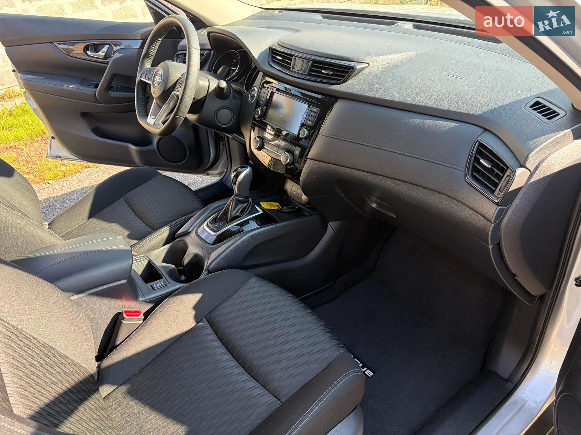 2019 Nissan Rogue - мініатюра 9