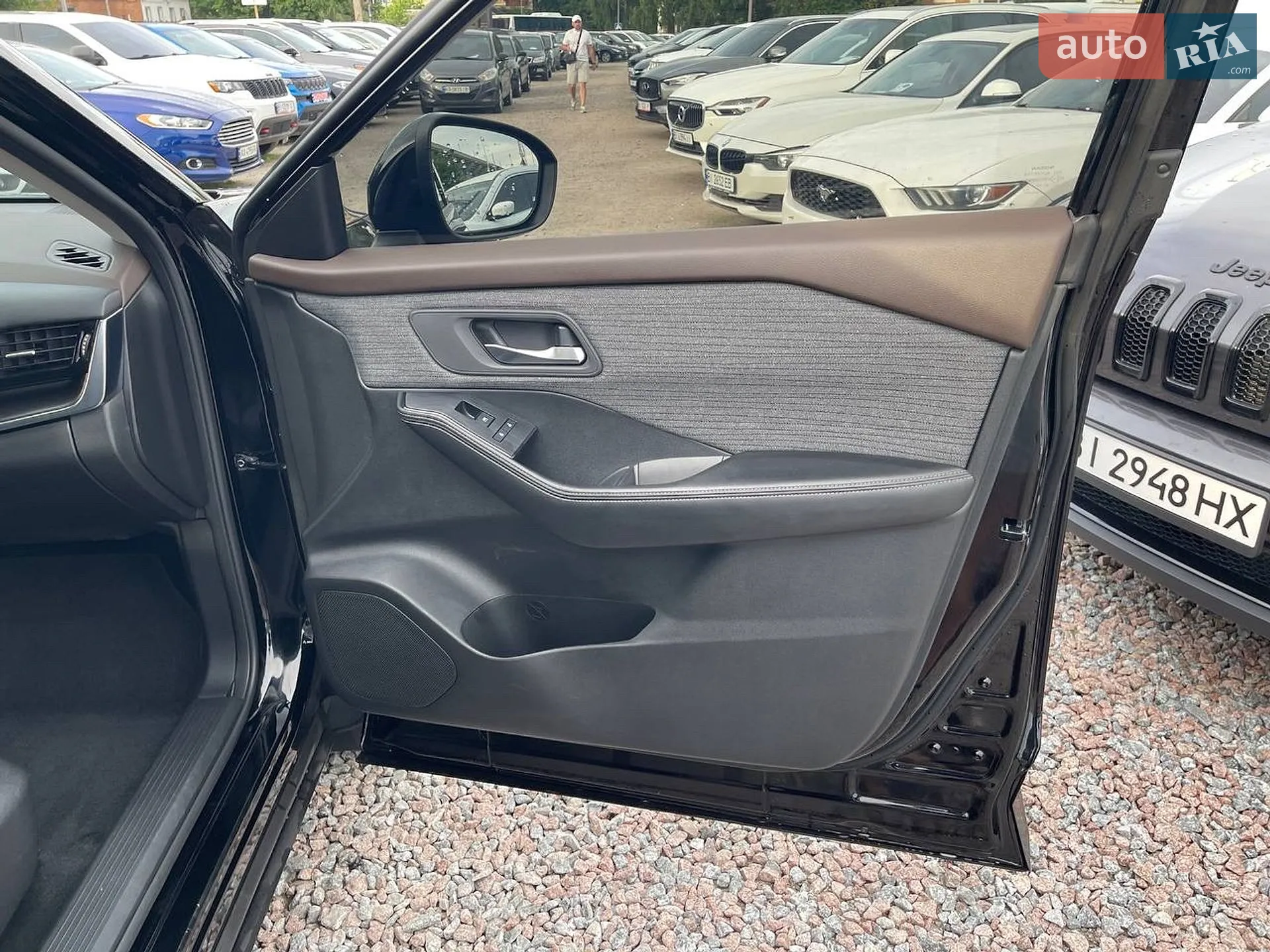 2021 Nissan Rogue - мініатюра 17