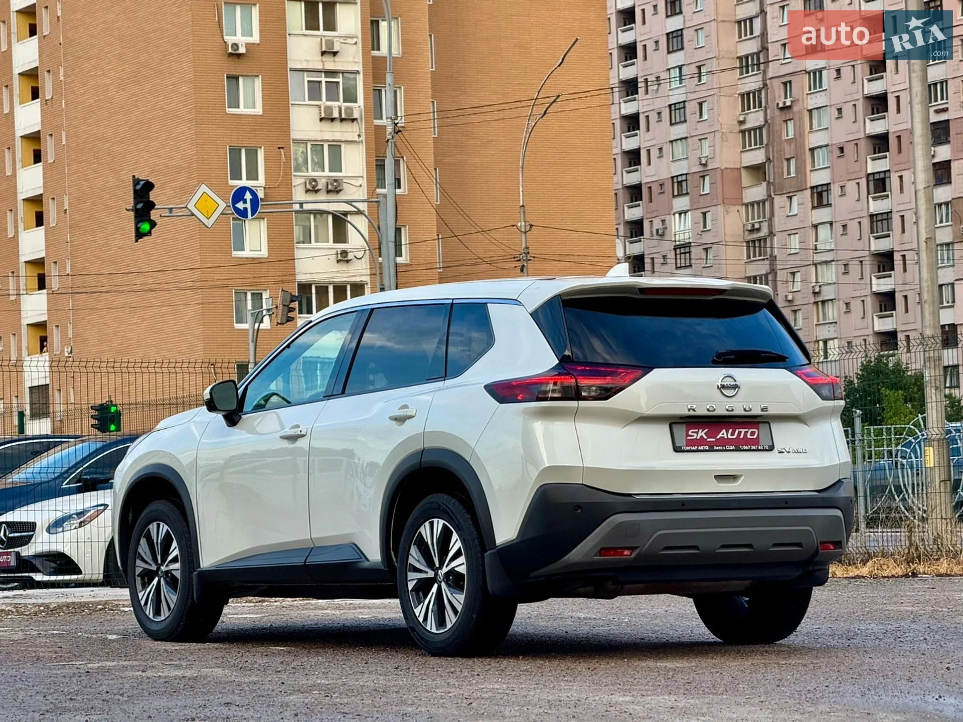2021 Nissan Rogue - мініатюра 8