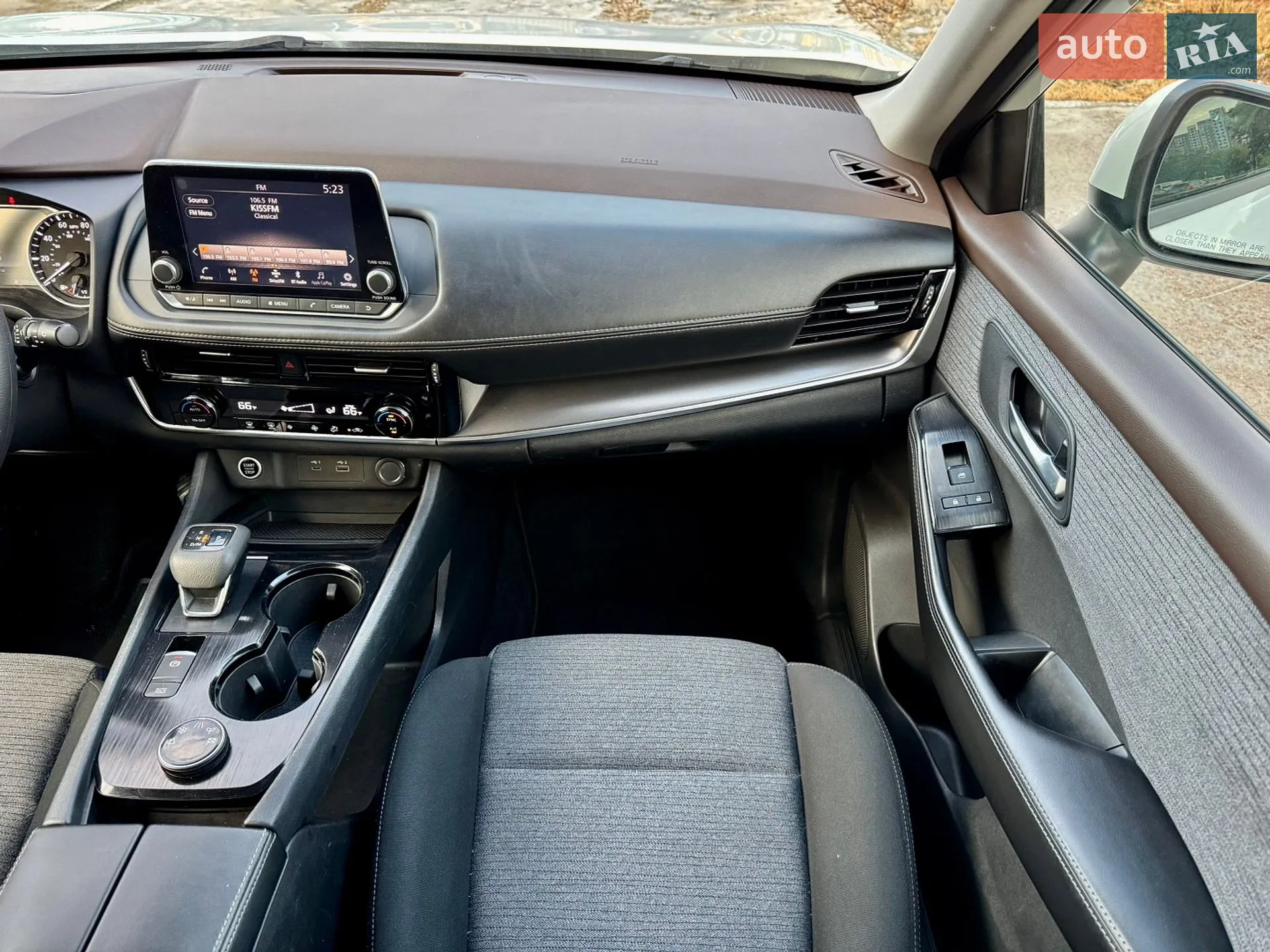 2021 Nissan Rogue - мініатюра 17