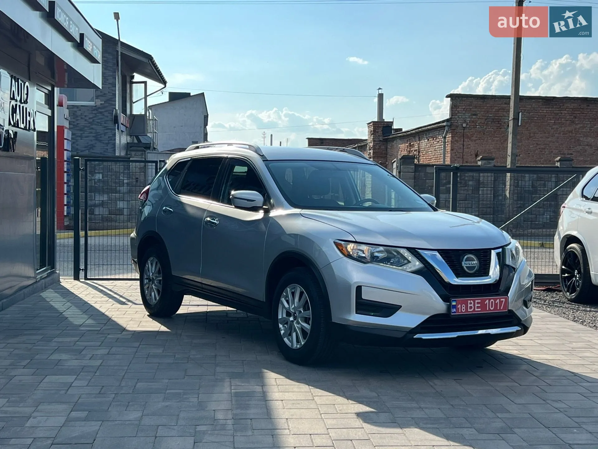 2018 Nissan Rogue - мініатюра 3