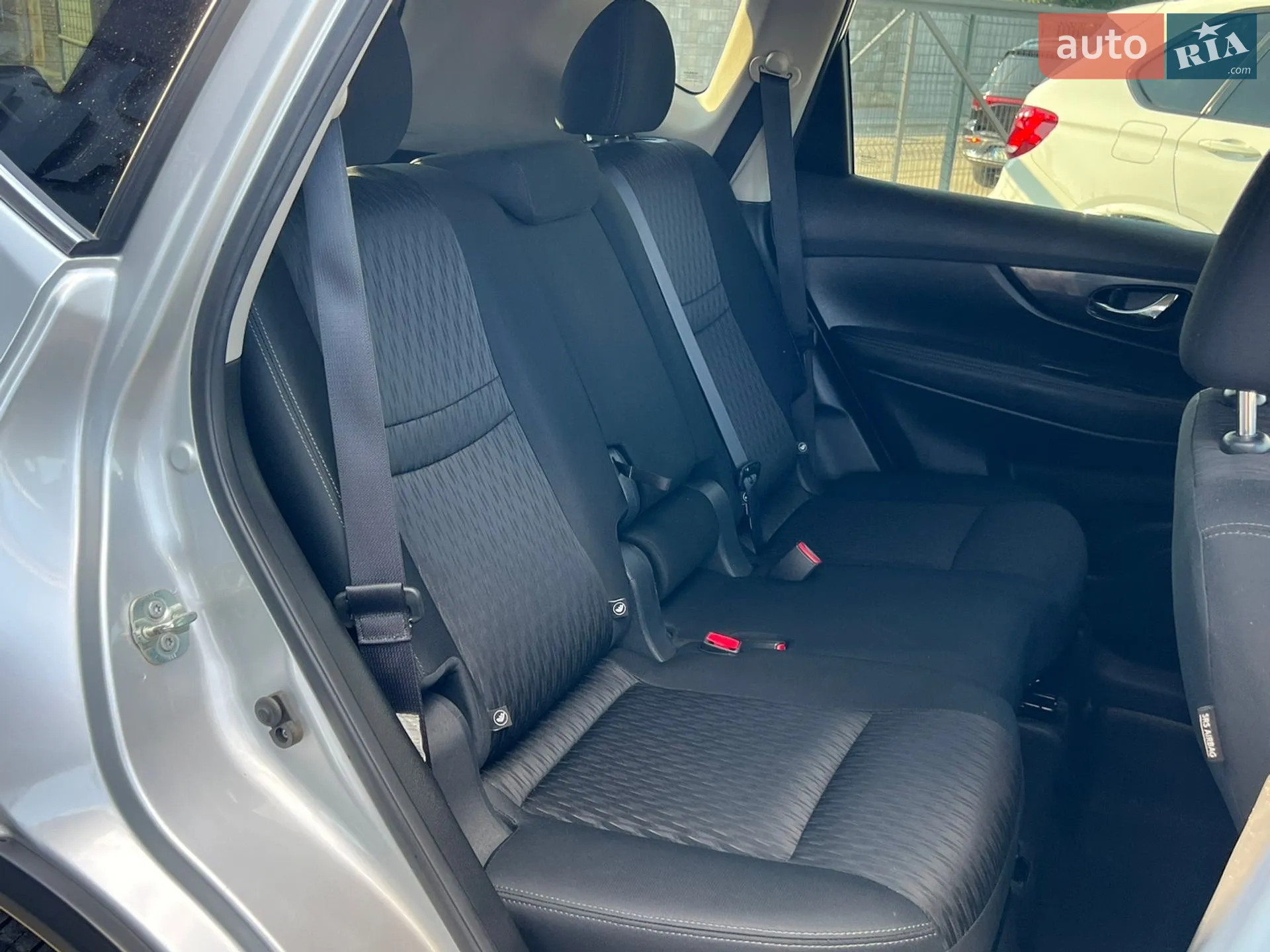 2018 Nissan Rogue - мініатюра 18