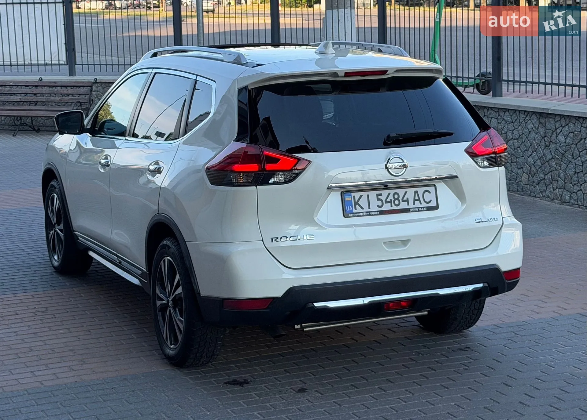 2017 Nissan Rogue - мініатюра 30