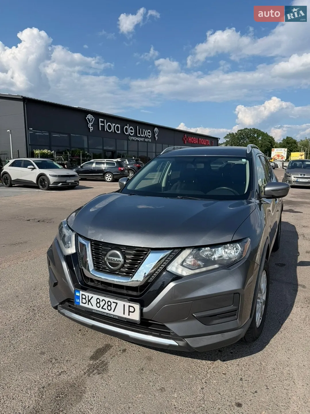 2017 Nissan Rogue - фото 1
