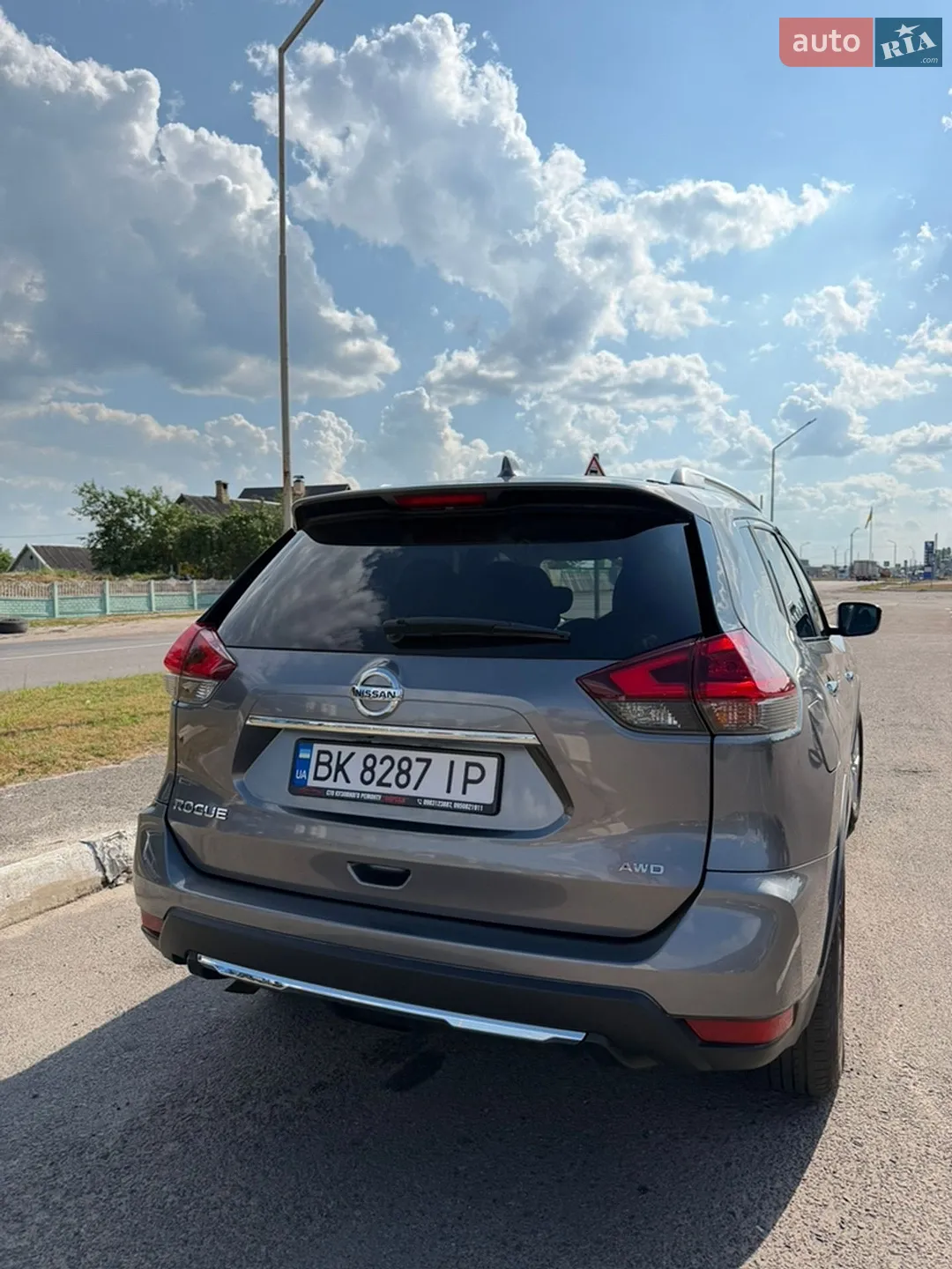 2017 Nissan Rogue - мініатюра 2