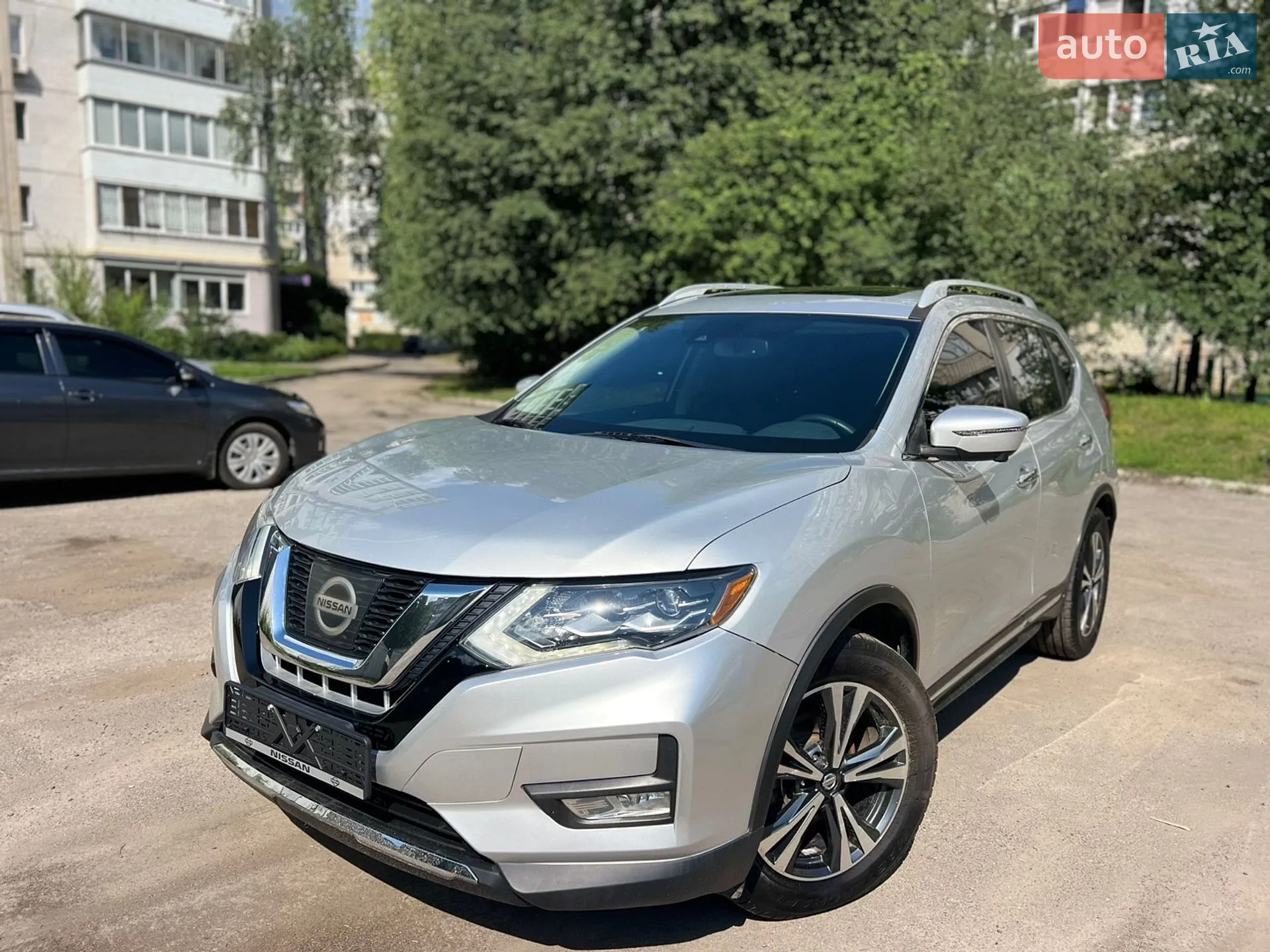 2017 Nissan Rogue - мініатюра 3