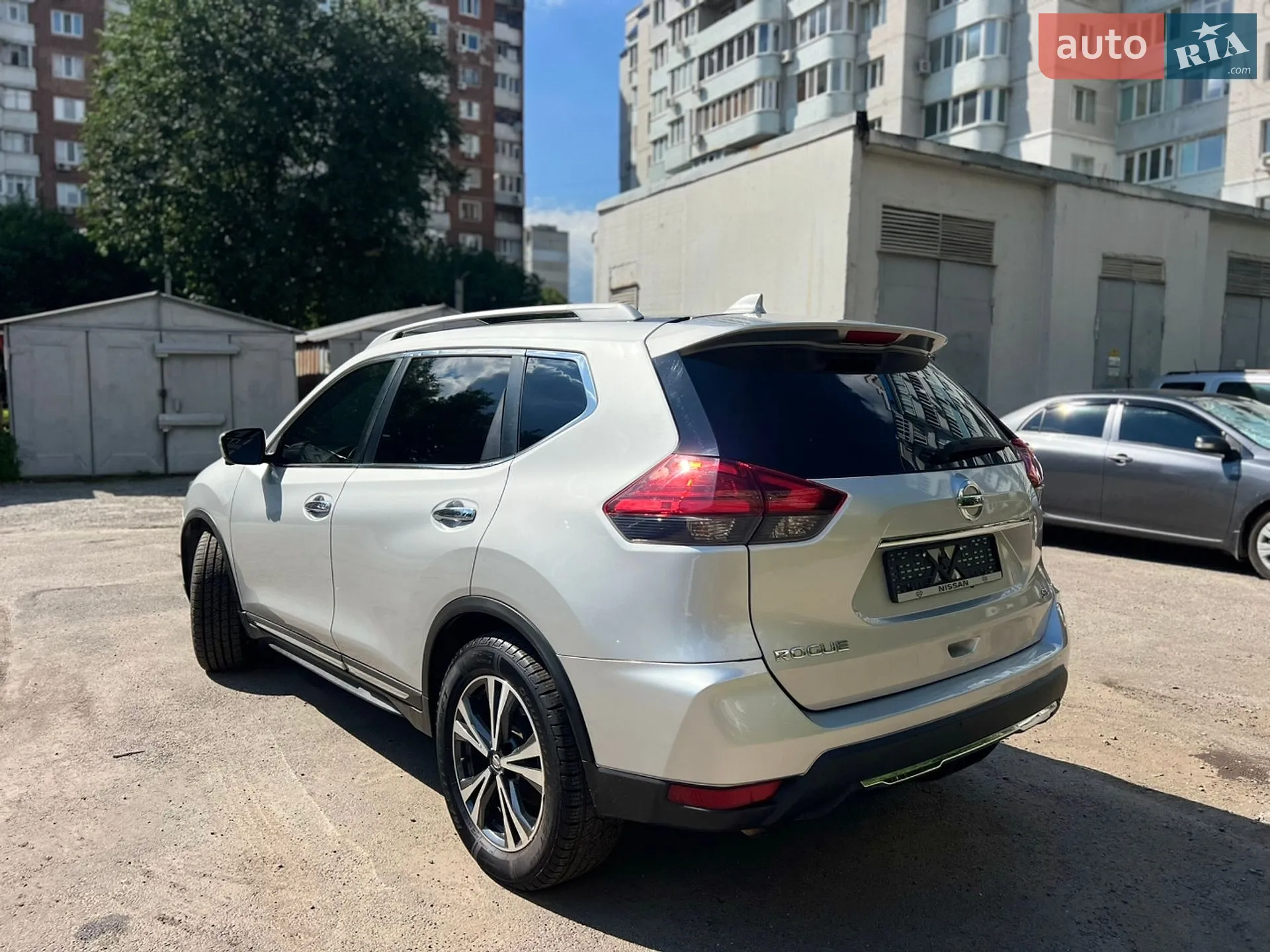 2017 Nissan Rogue - мініатюра 8