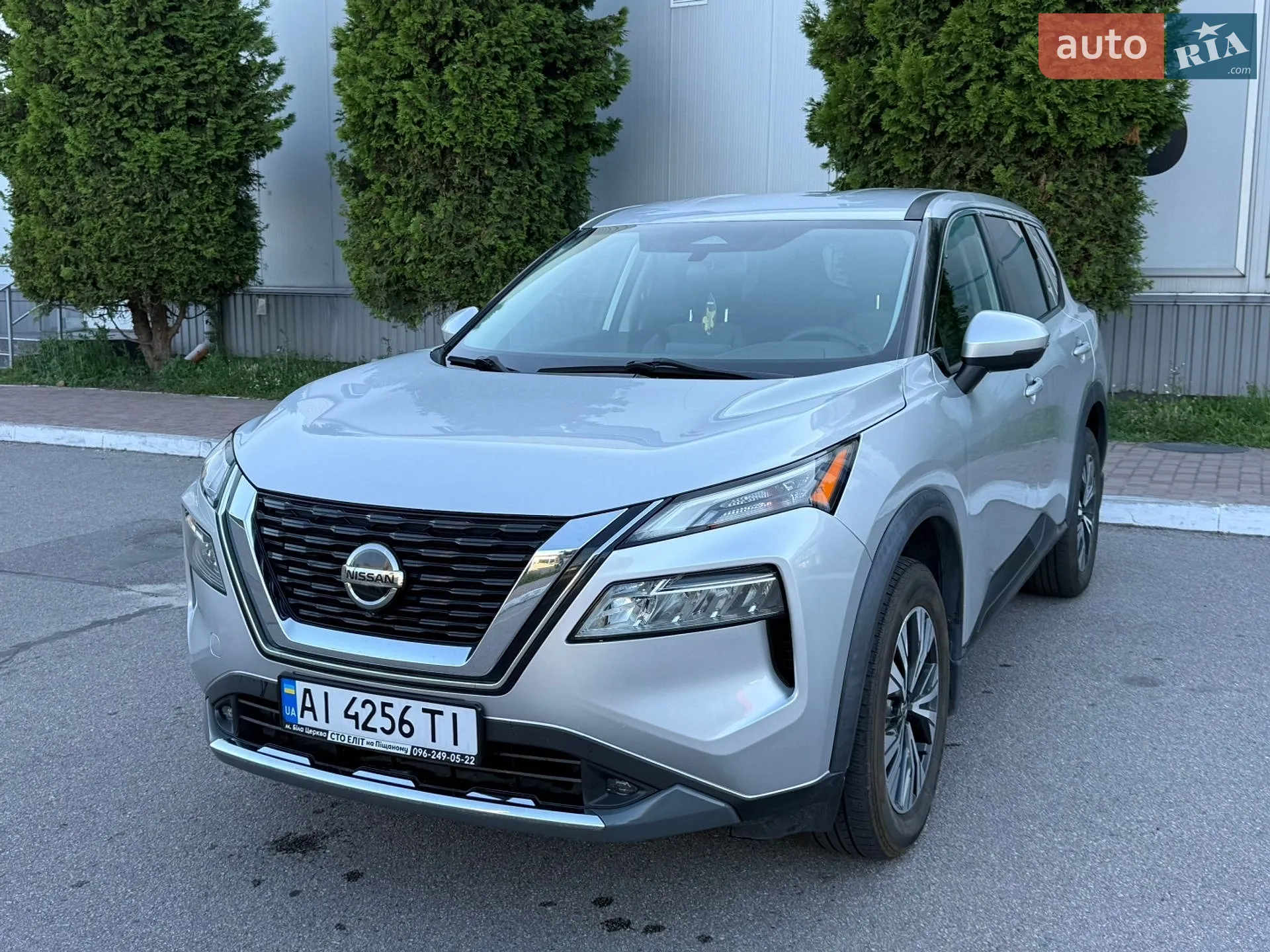 2021 Nissan Rogue - мініатюра 2