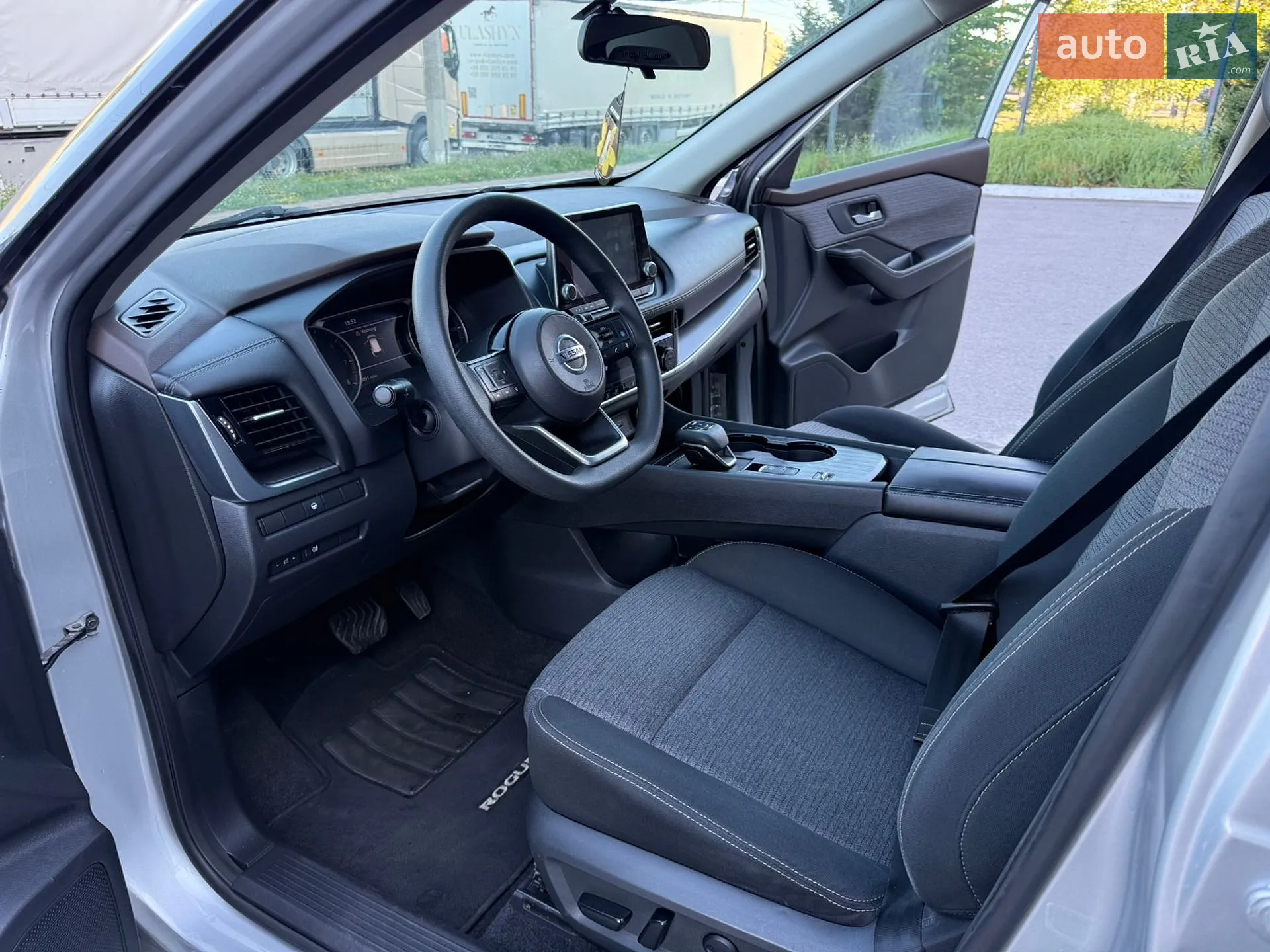 2021 Nissan Rogue - мініатюра 16