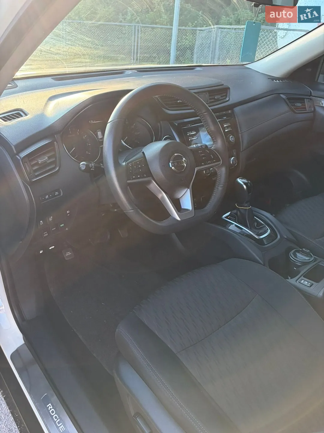 2017 Nissan Rogue - мініатюра 5