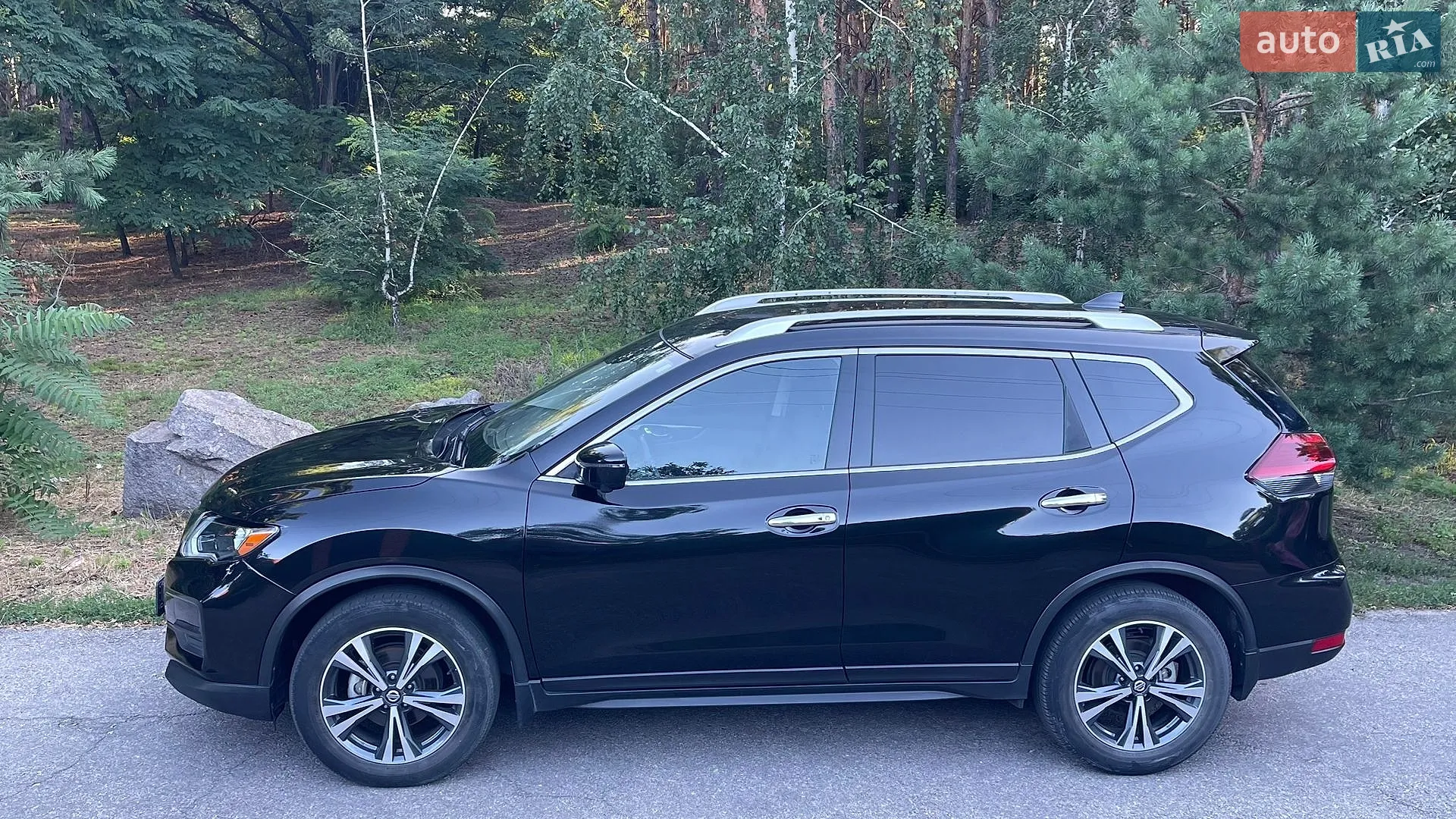 2019 Nissan Rogue - мініатюра 14