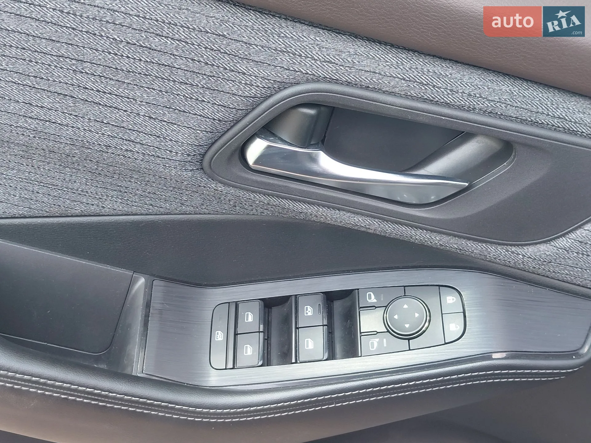 2023 Nissan Rogue - мініатюра 17