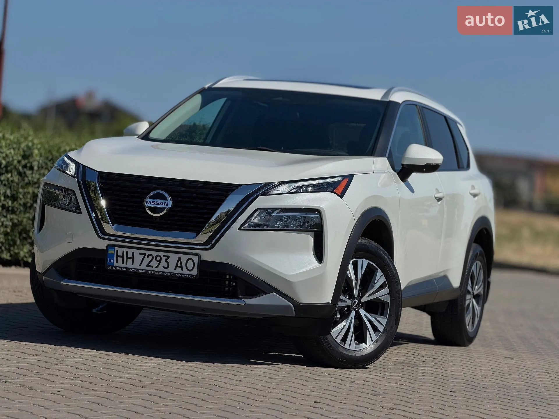 2022 Nissan Rogue - фото 1